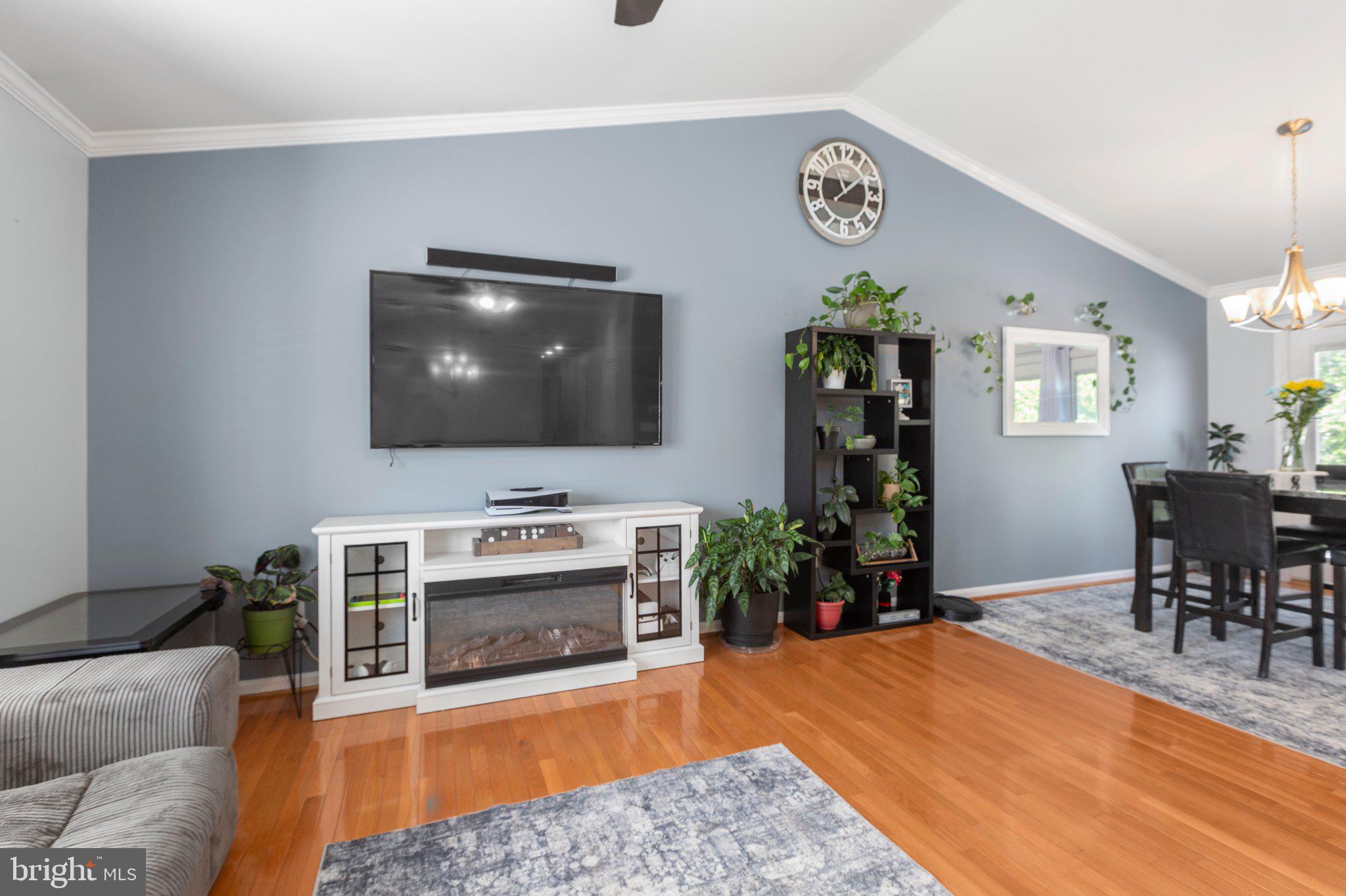 STRATFORD PLACE - Residential