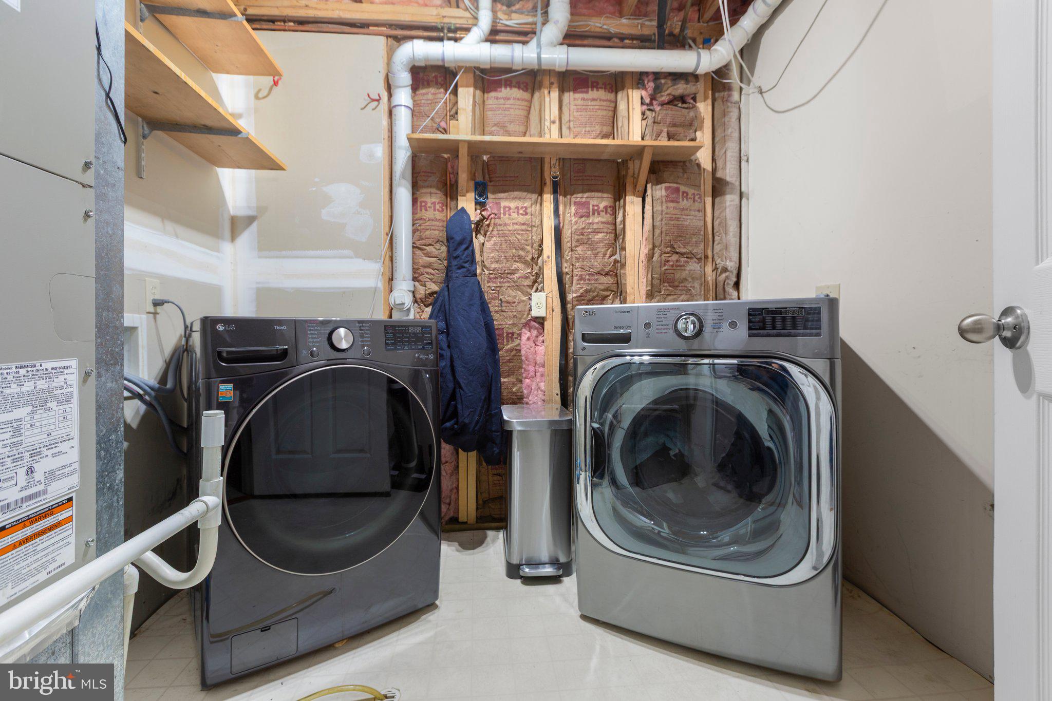 STRATFORD PLACE - Residential