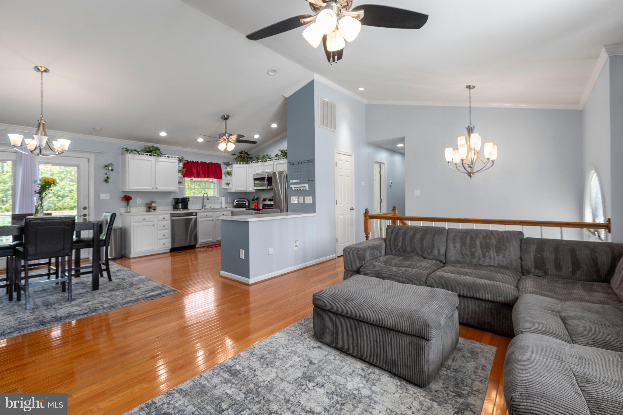 STRATFORD PLACE - Residential