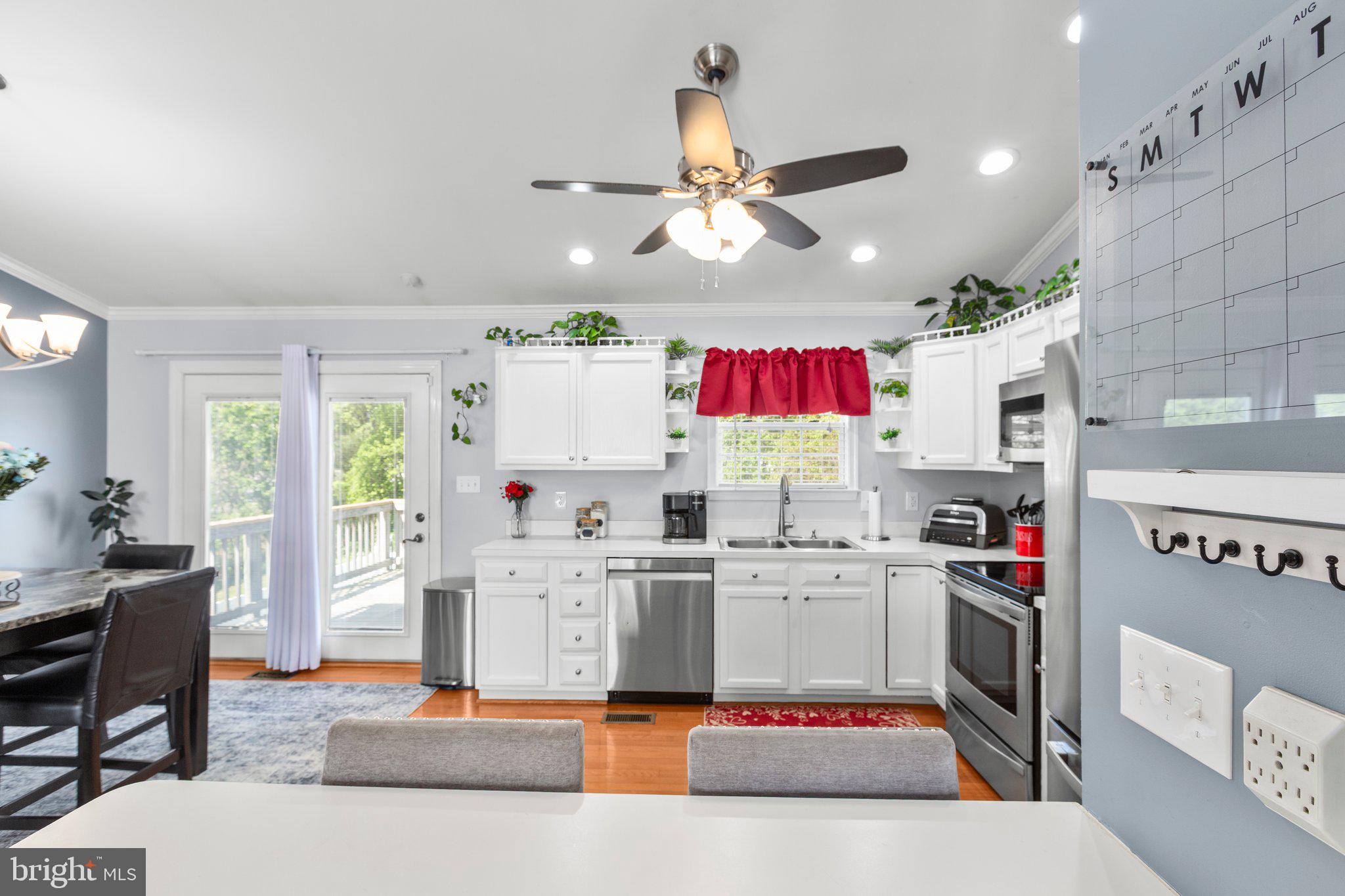 STRATFORD PLACE - Residential