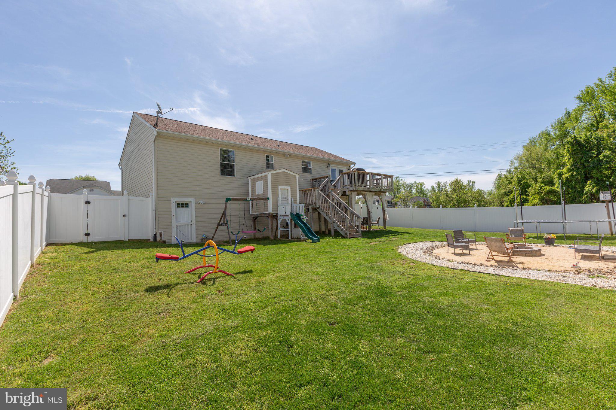 STRATFORD PLACE - Residential