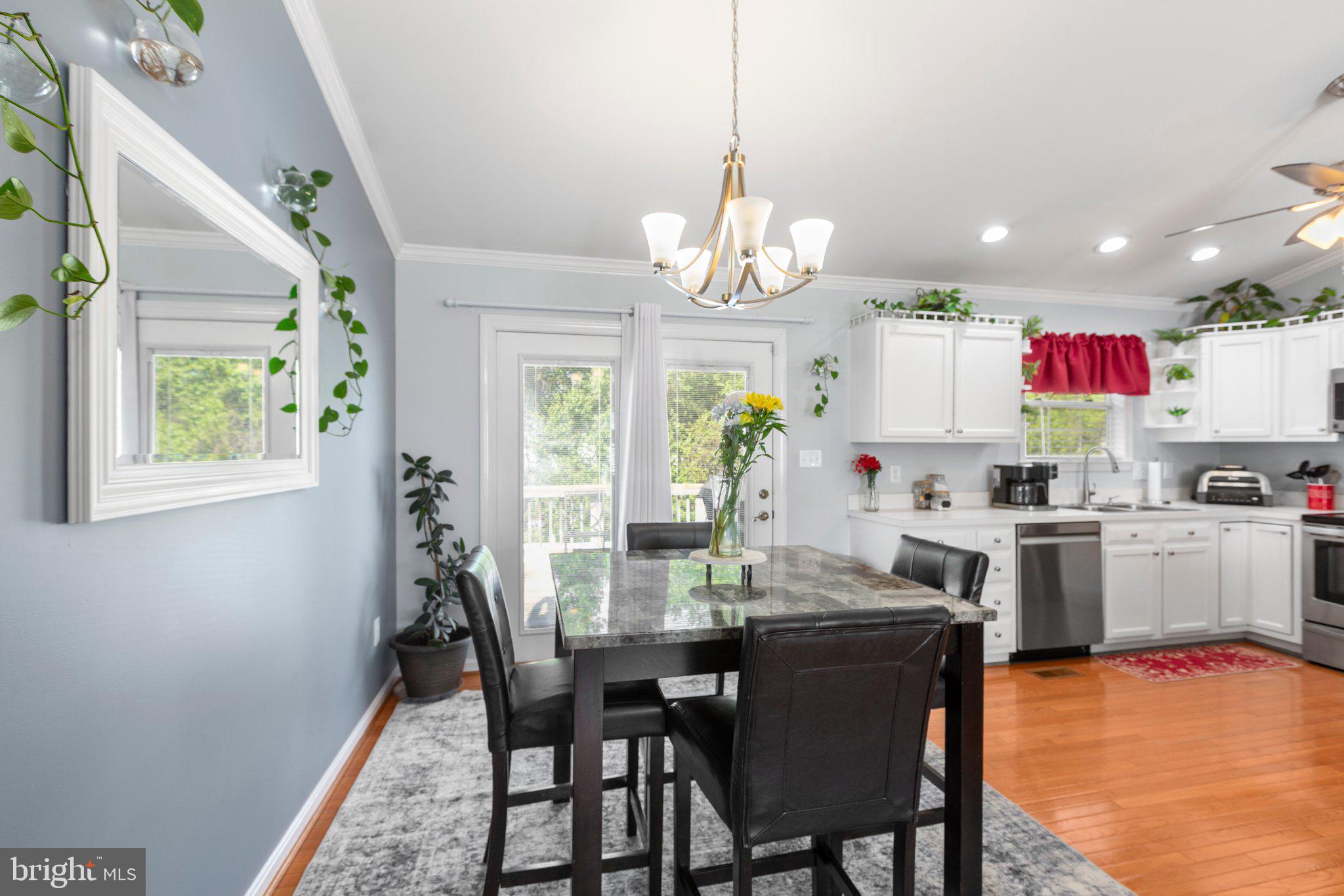 STRATFORD PLACE - Residential