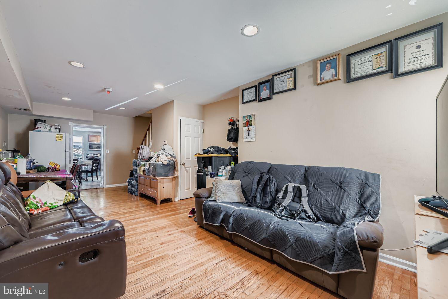 FRANKLIN SQUARE HISTORIC DISTRICT - Residential