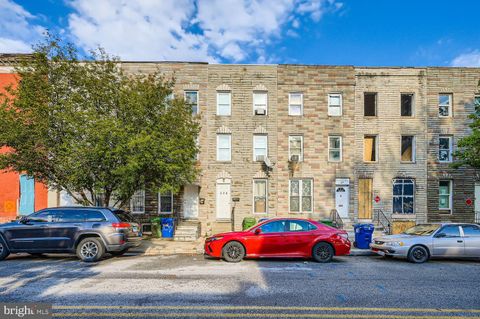Townhouse For Sale - 329 S Gilmor Street<br/> BALTIMORE, MD 21223