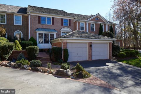 Photo of 8303 Turnberry Court, POTOMAC, MD 20859 (MLS # MDMC2151422)