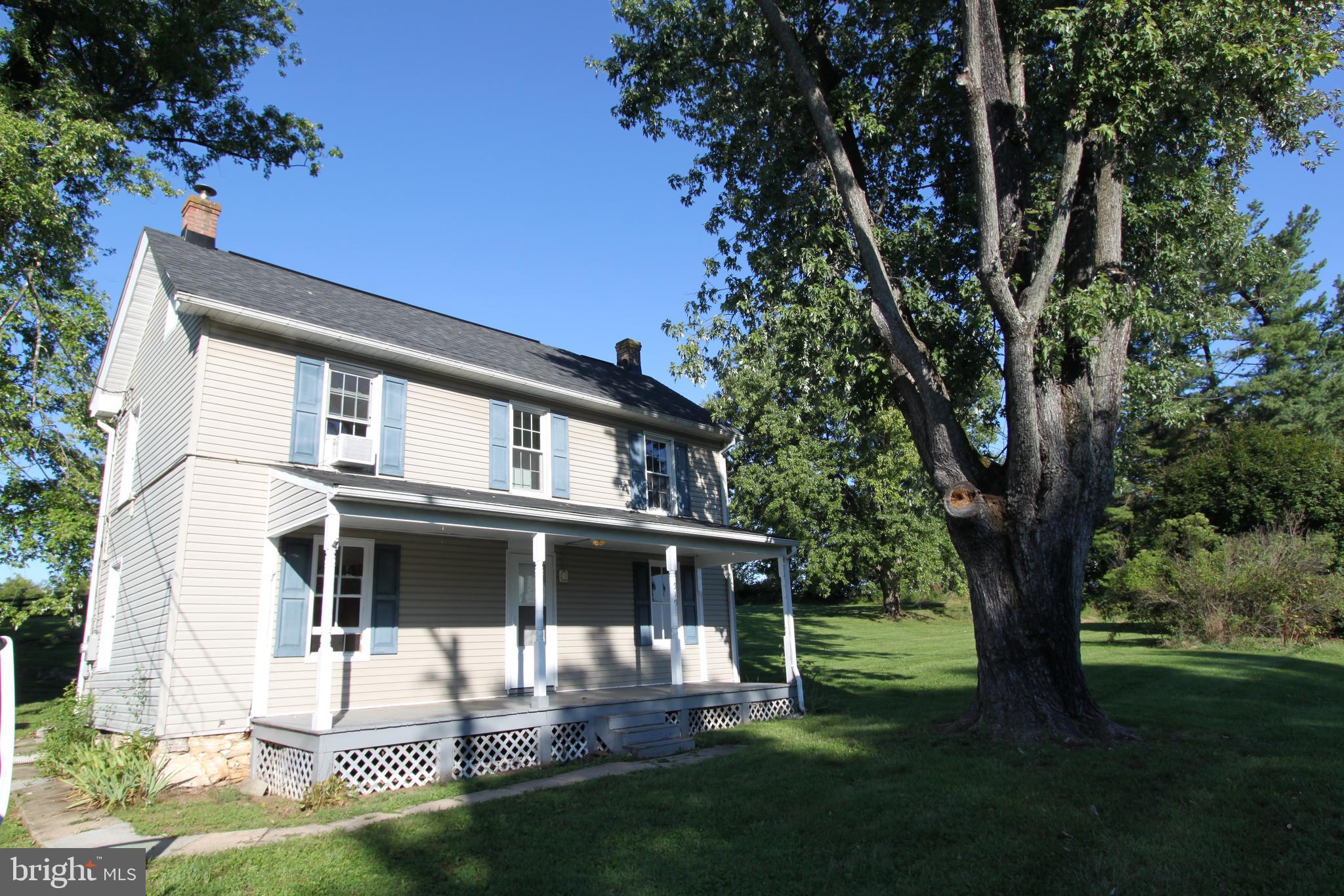 This lovely 3 bed 1 bath farm-home located in the quiet country side is move in ready! Enjoy the all of the character this home has to offer with its tall ceilings, double stair-cases, large living and dining area, spacious front porch, and hardwood flooring throughout! Washer and dryer, dishwasher, stove, refrigerator appliances are included!
Trash is included in the rental cost at an additional $35.00/ month. Lawn scaping is an optional service billed at $85.00 per mow eligible months: May - October.
Pets are a Case by Case basis.
EHO.
