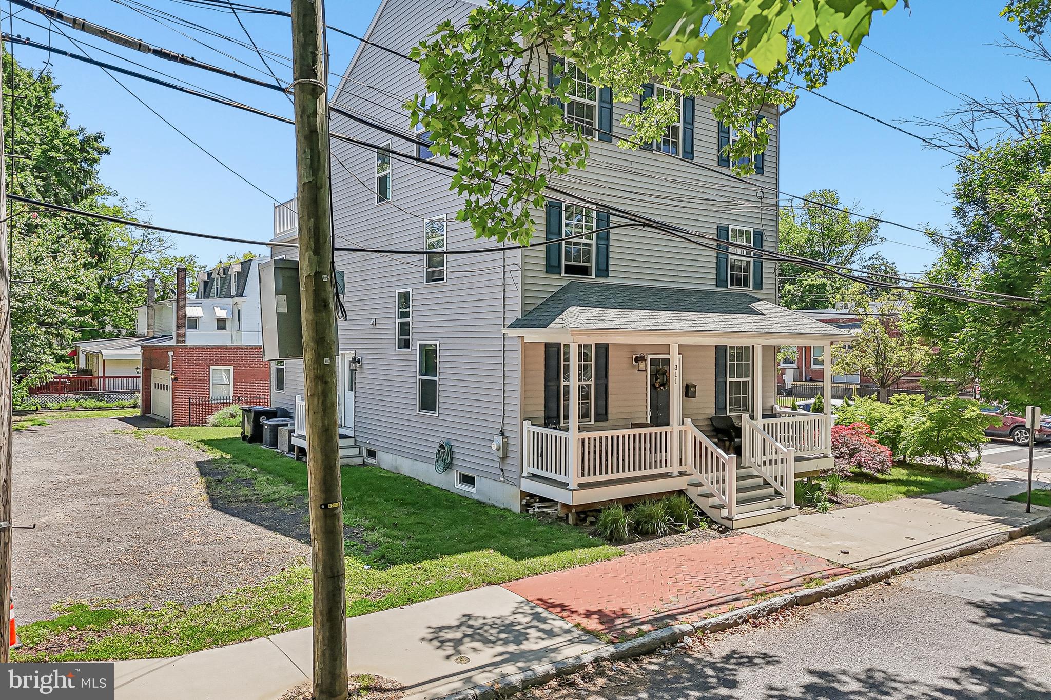 311 SAINT MARY STREET