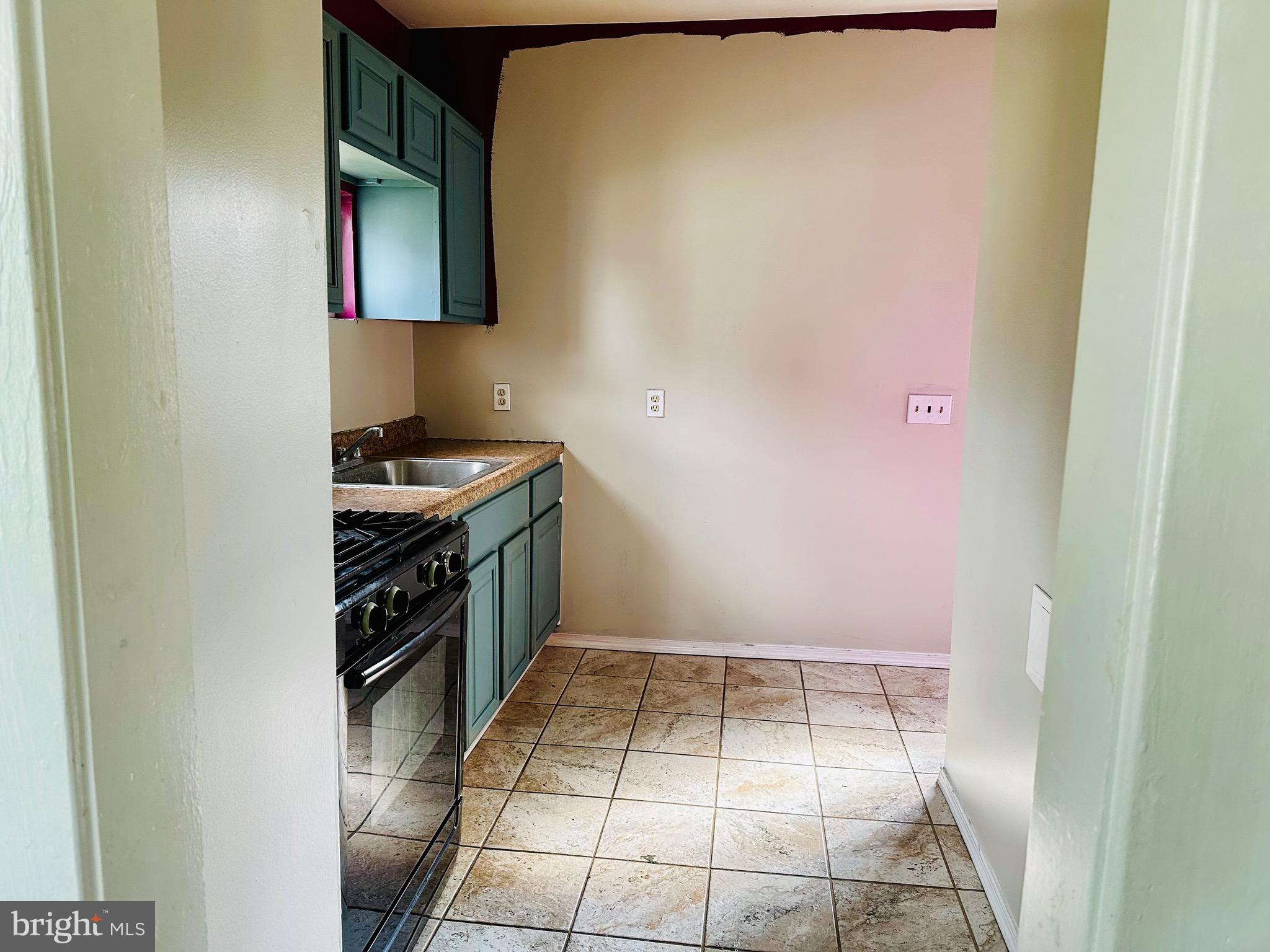 GARDENVILLE - Residential