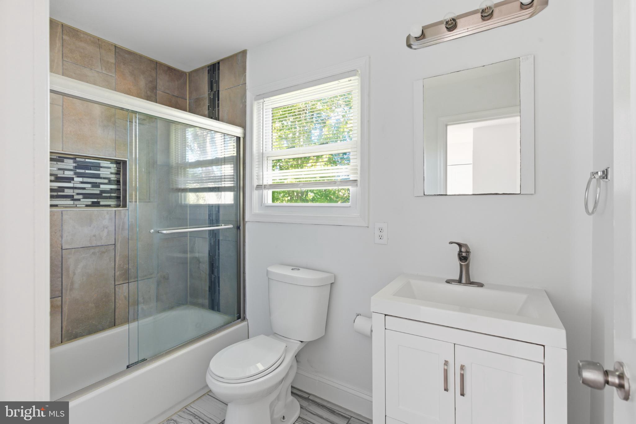 EDGE MEAD - Residential