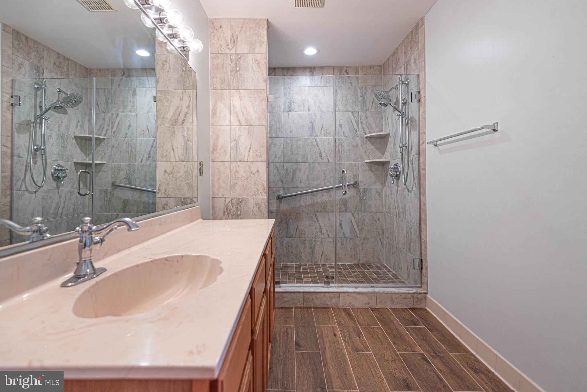 CAINE WOODS - Residential