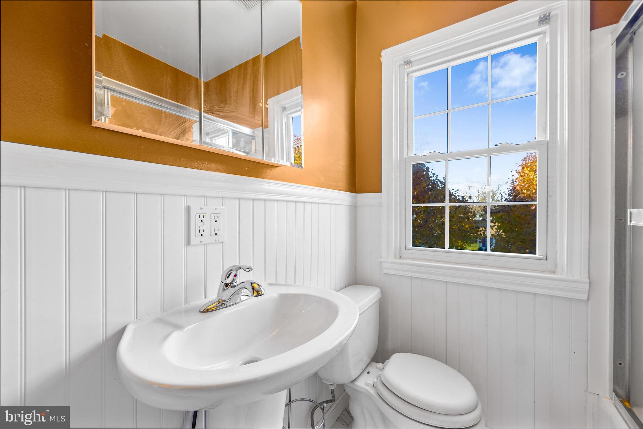 MIDDLE RIVER - Residential