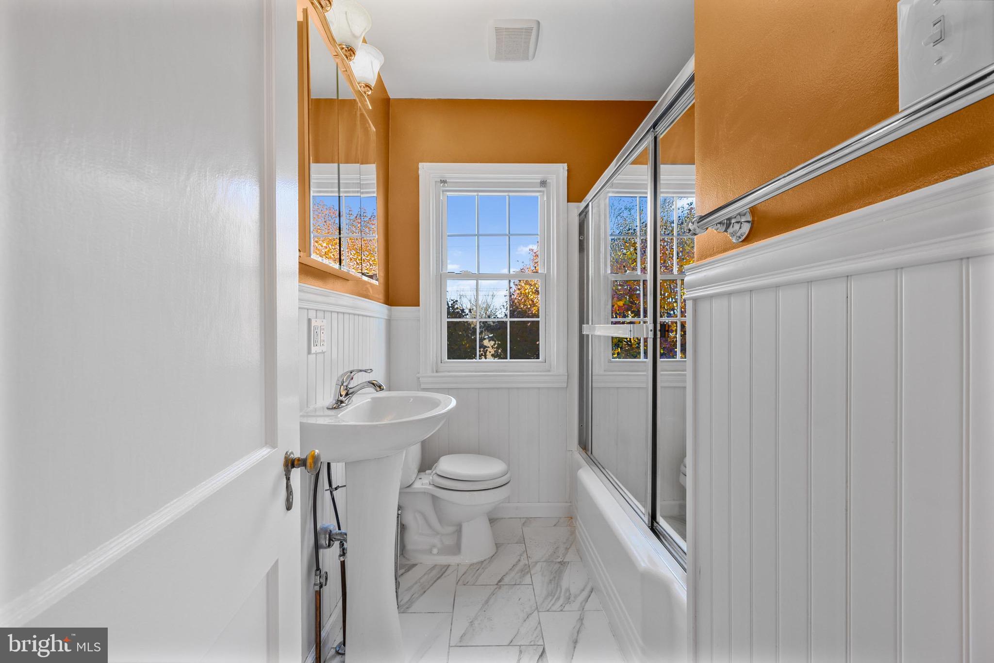 MIDDLE RIVER - Residential