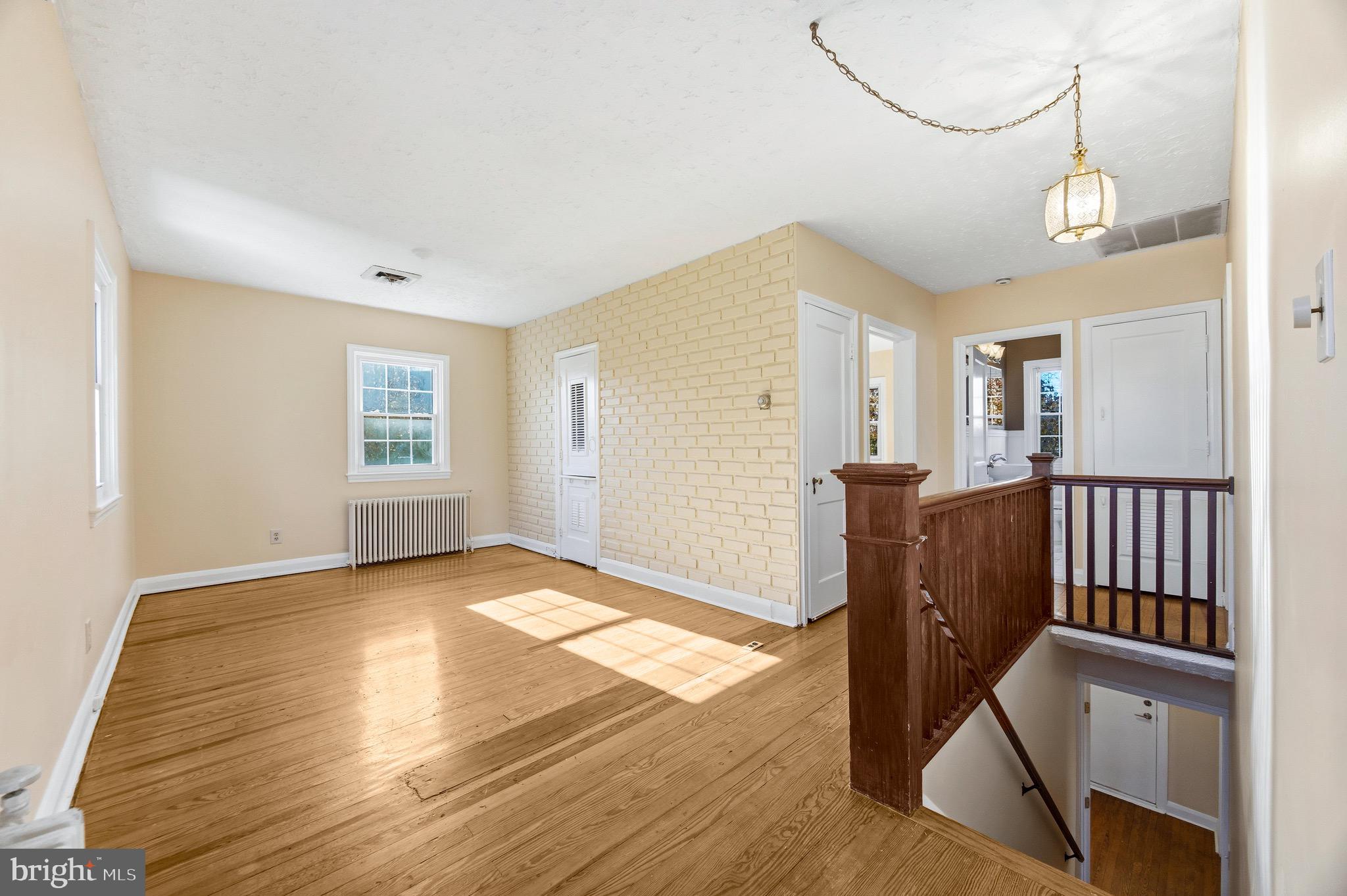 MIDDLE RIVER - Residential