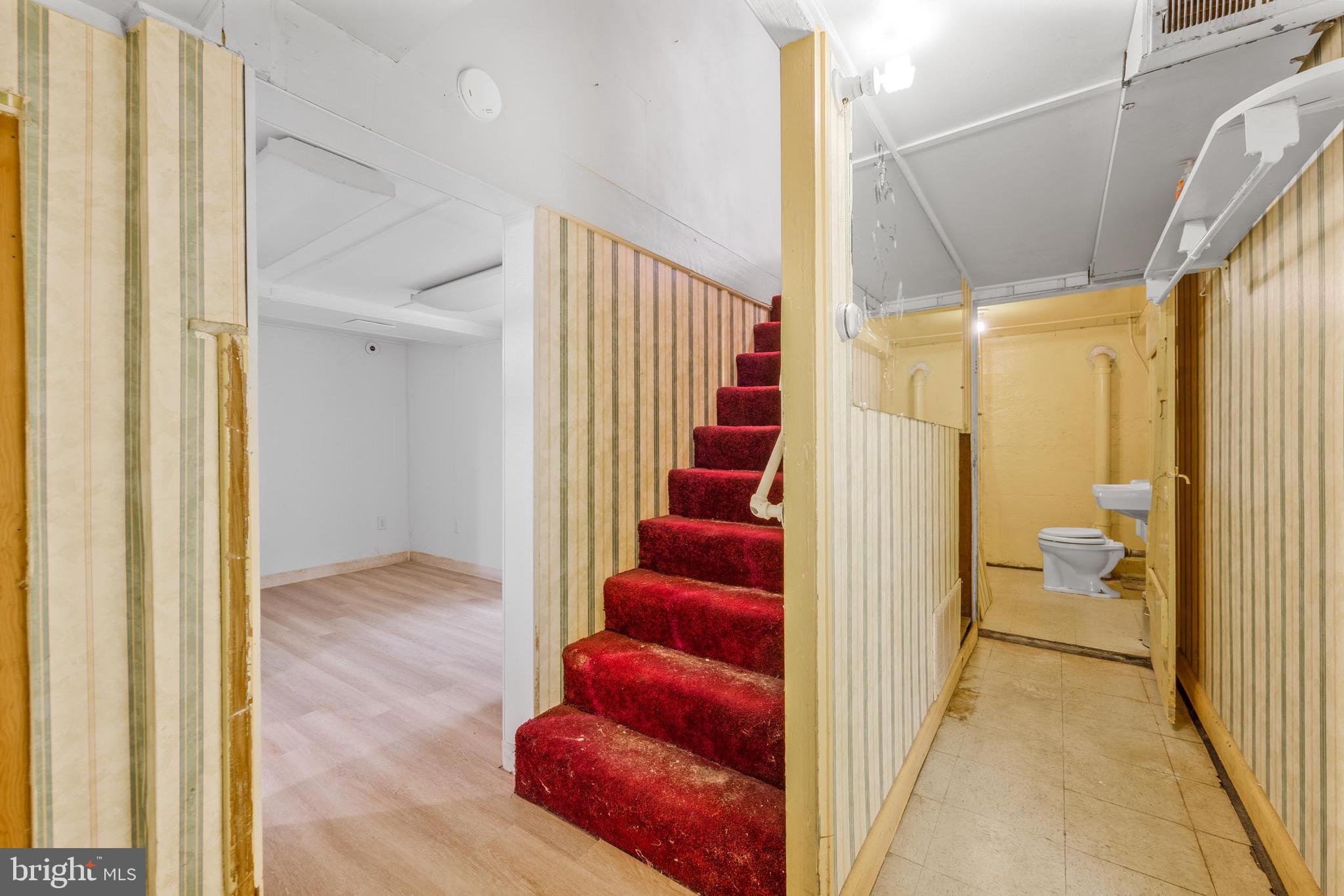 MIDDLE RIVER - Residential