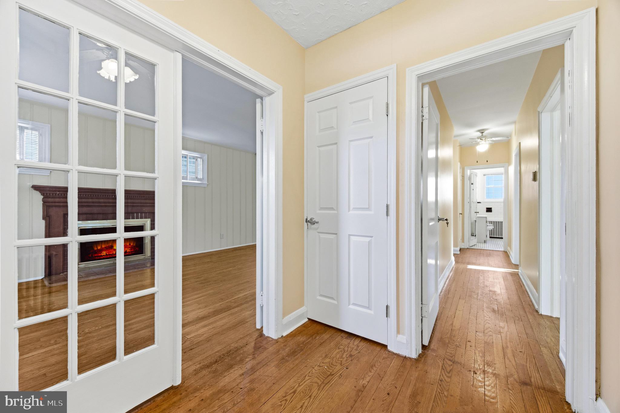 MIDDLE RIVER - Residential