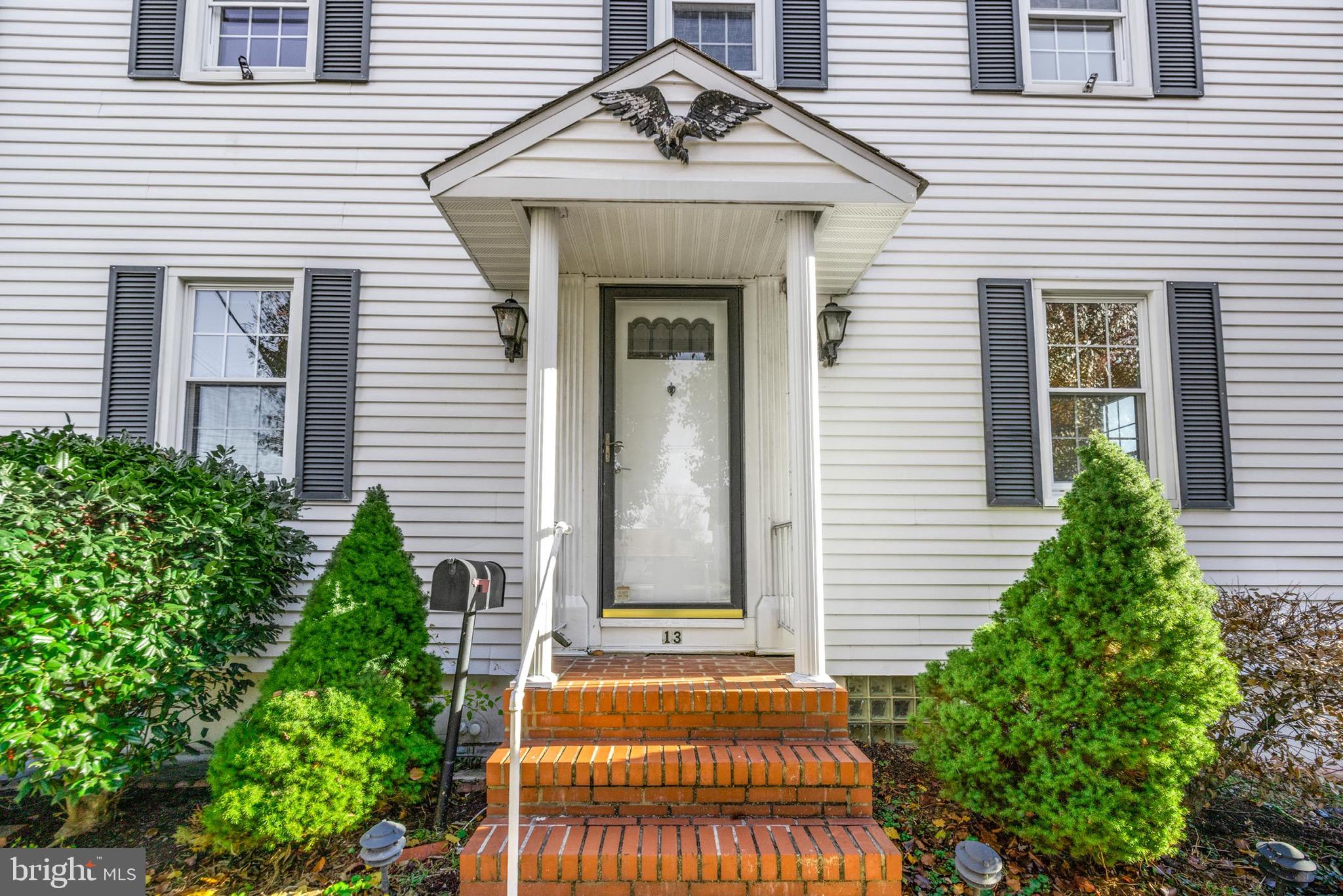 MIDDLE RIVER - Residential