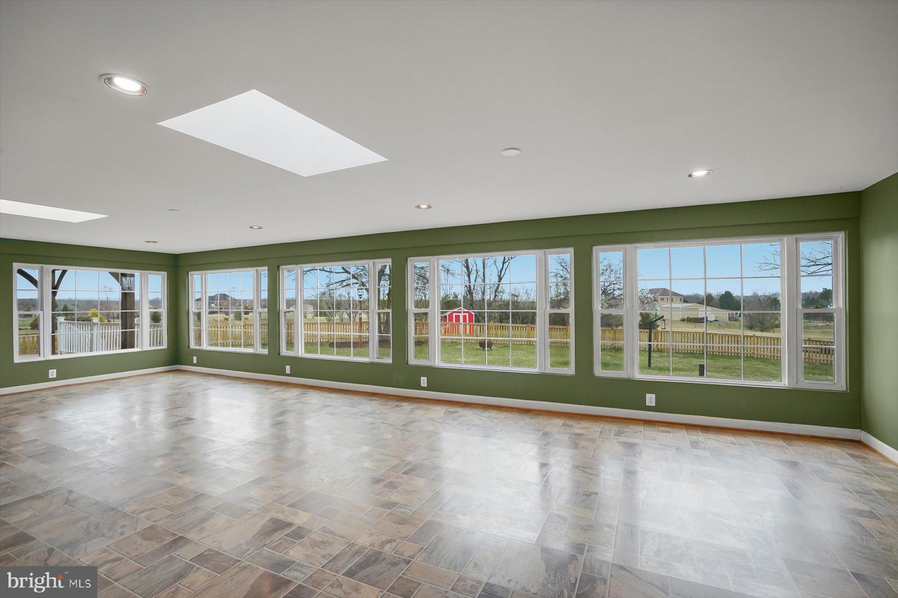 KETTLE RUN ESTATES - Residential