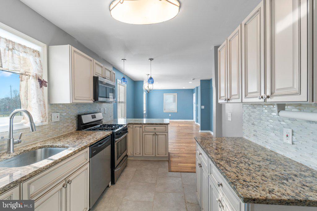 PARKVILLE - Residential