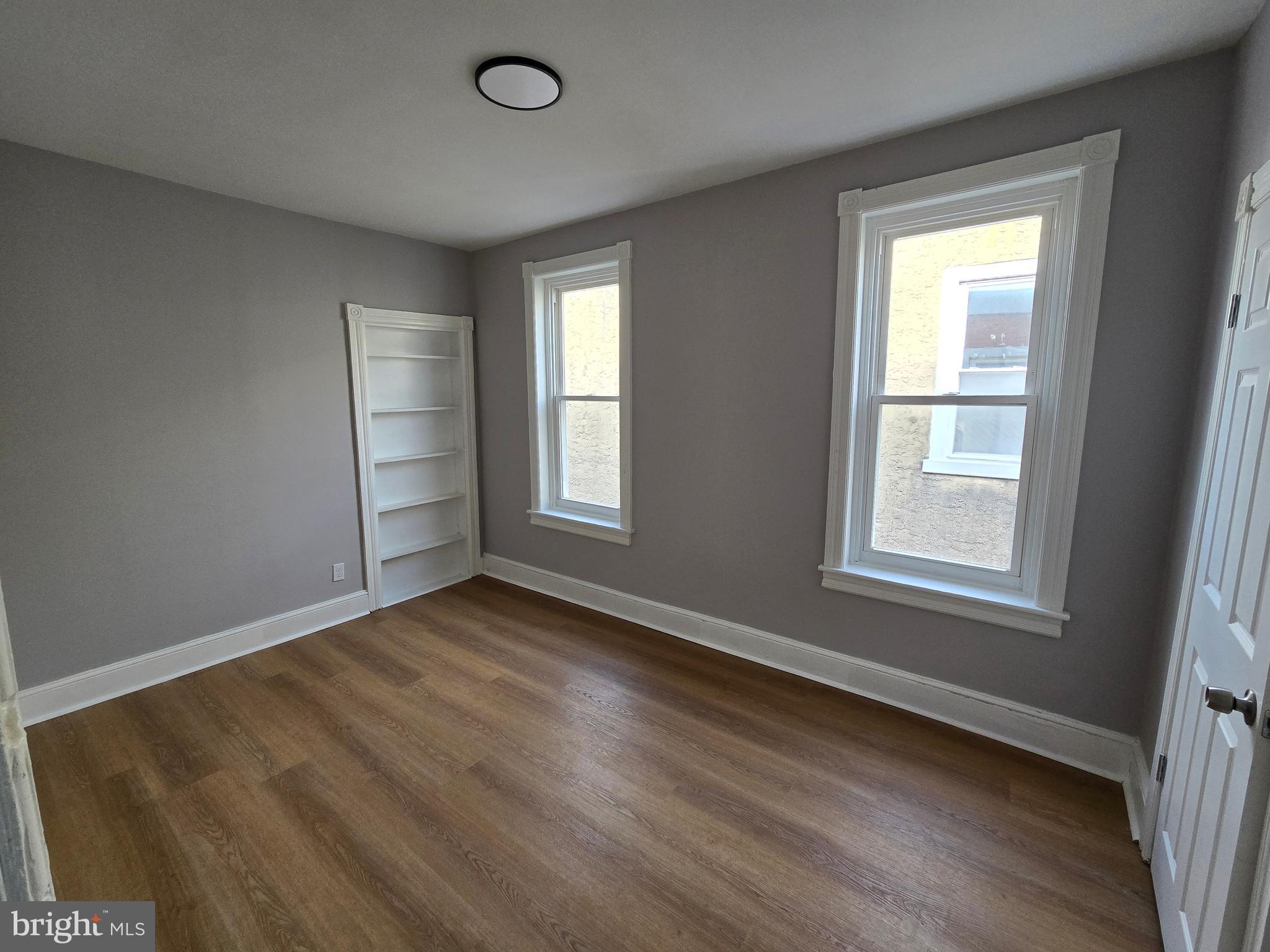 ROXBOROUGH - Residential