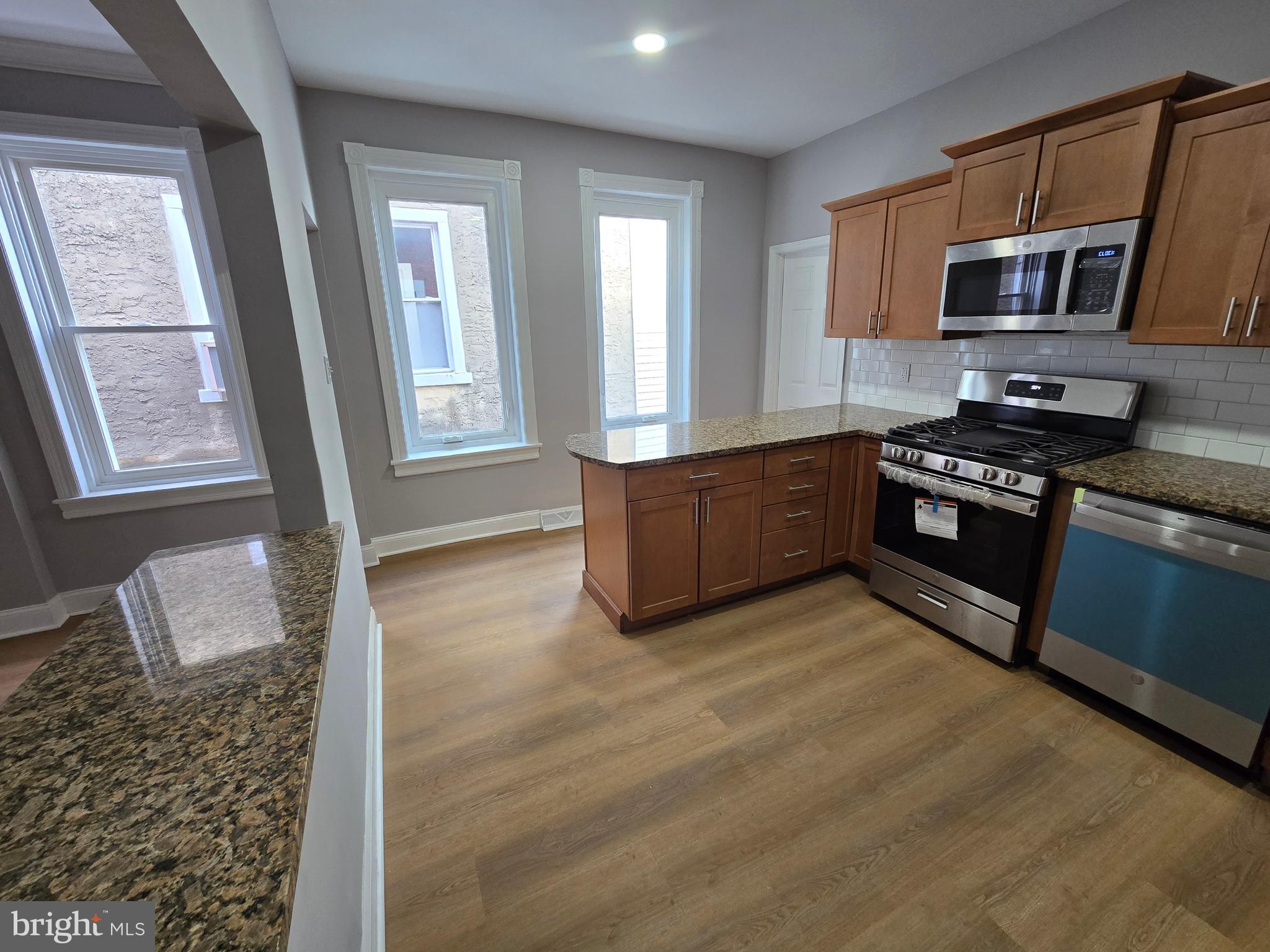 ROXBOROUGH - Residential