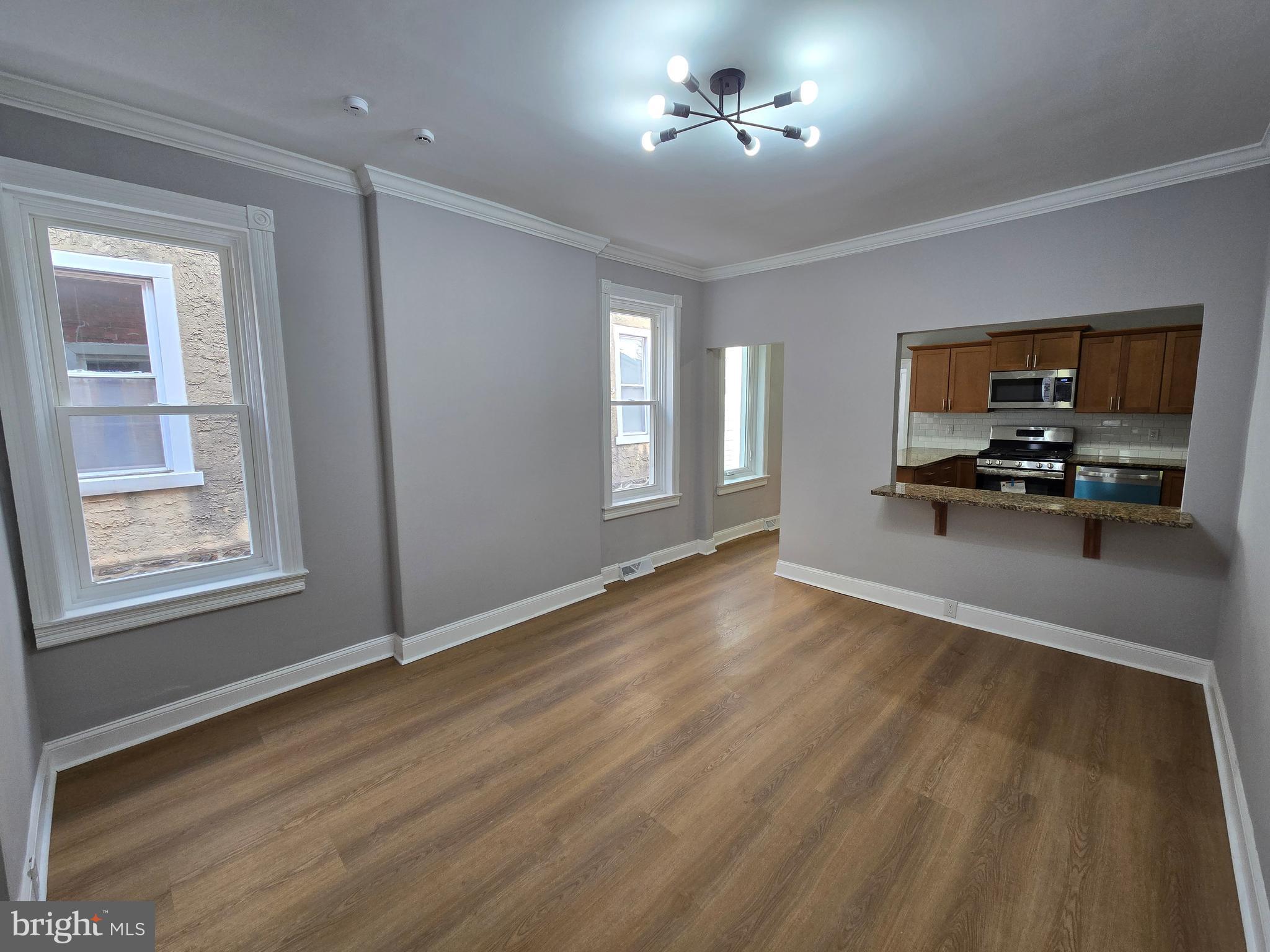 ROXBOROUGH - Residential