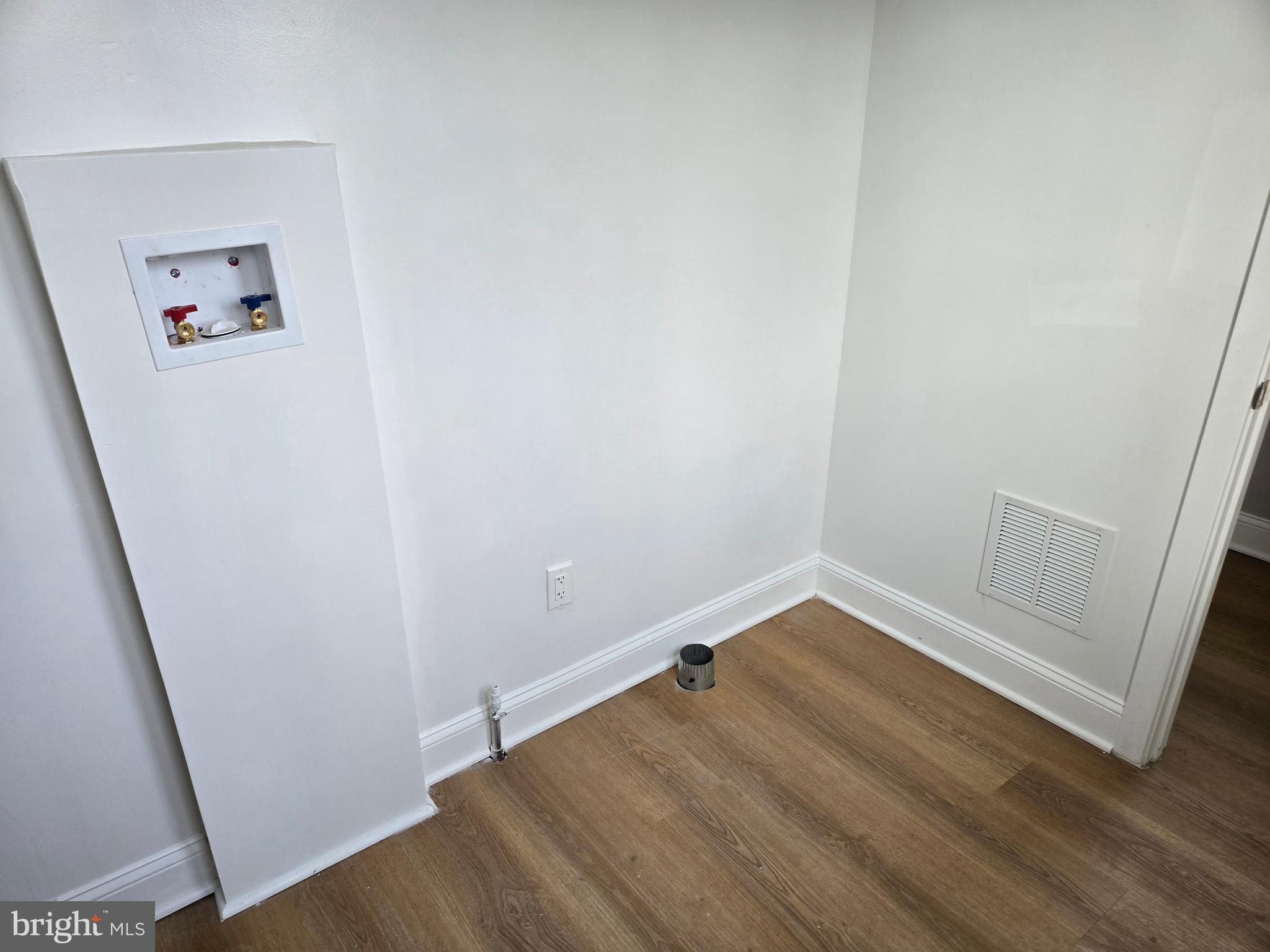 ROXBOROUGH - Residential