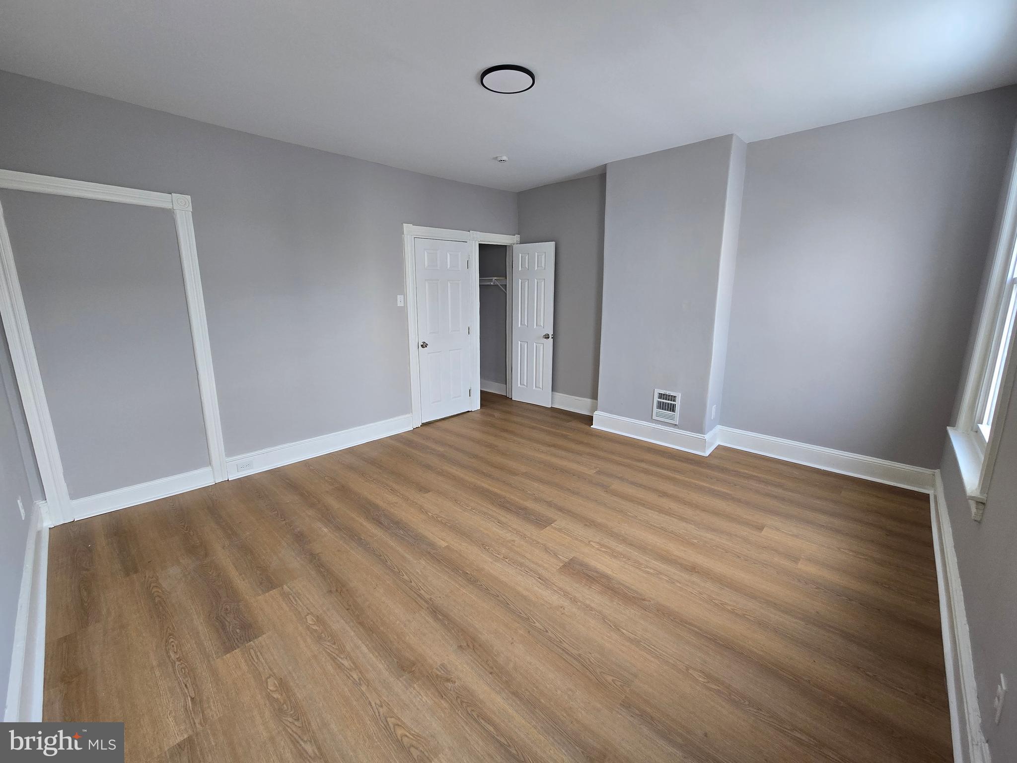 ROXBOROUGH - Residential