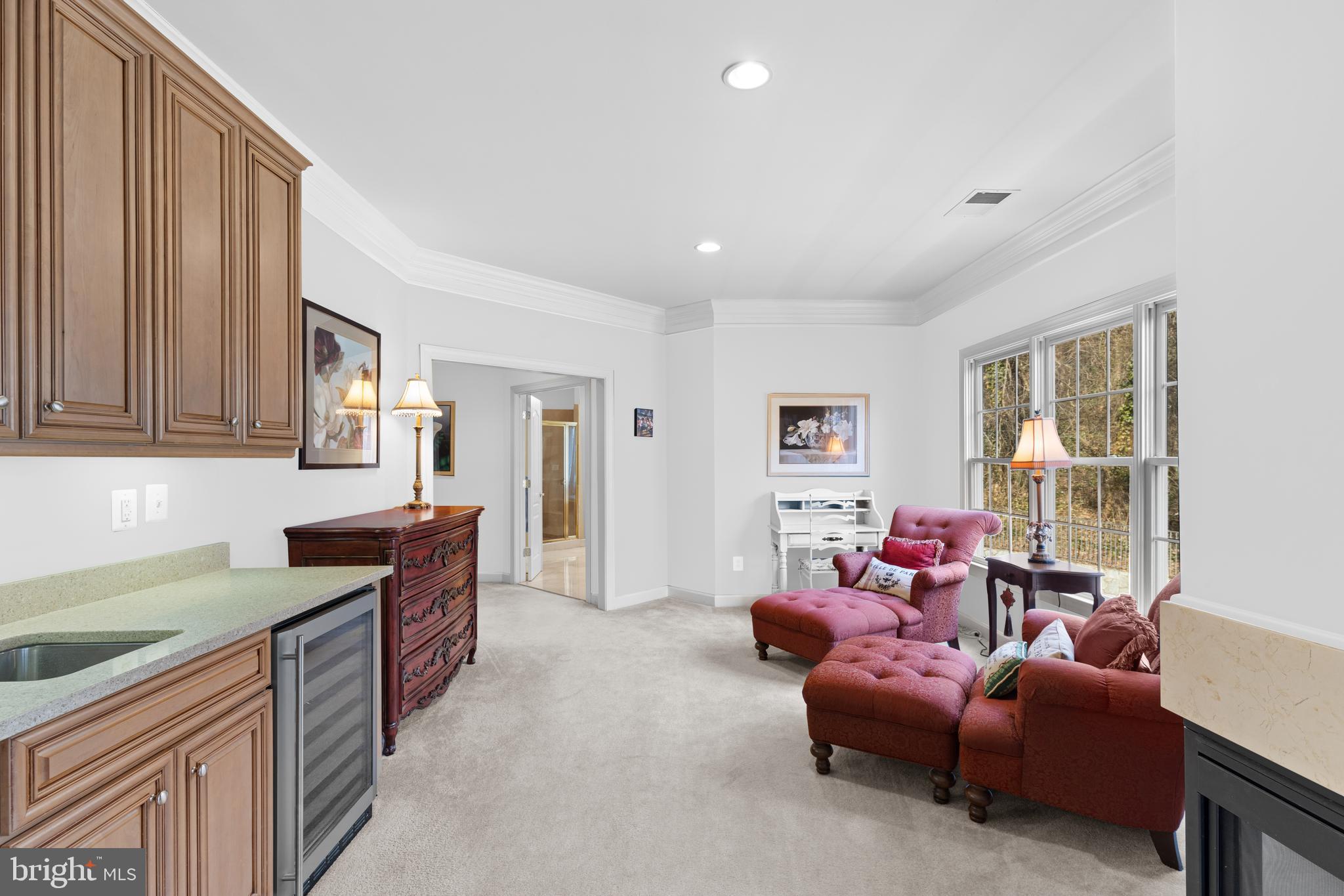 LAKE BARCROFT - Residential