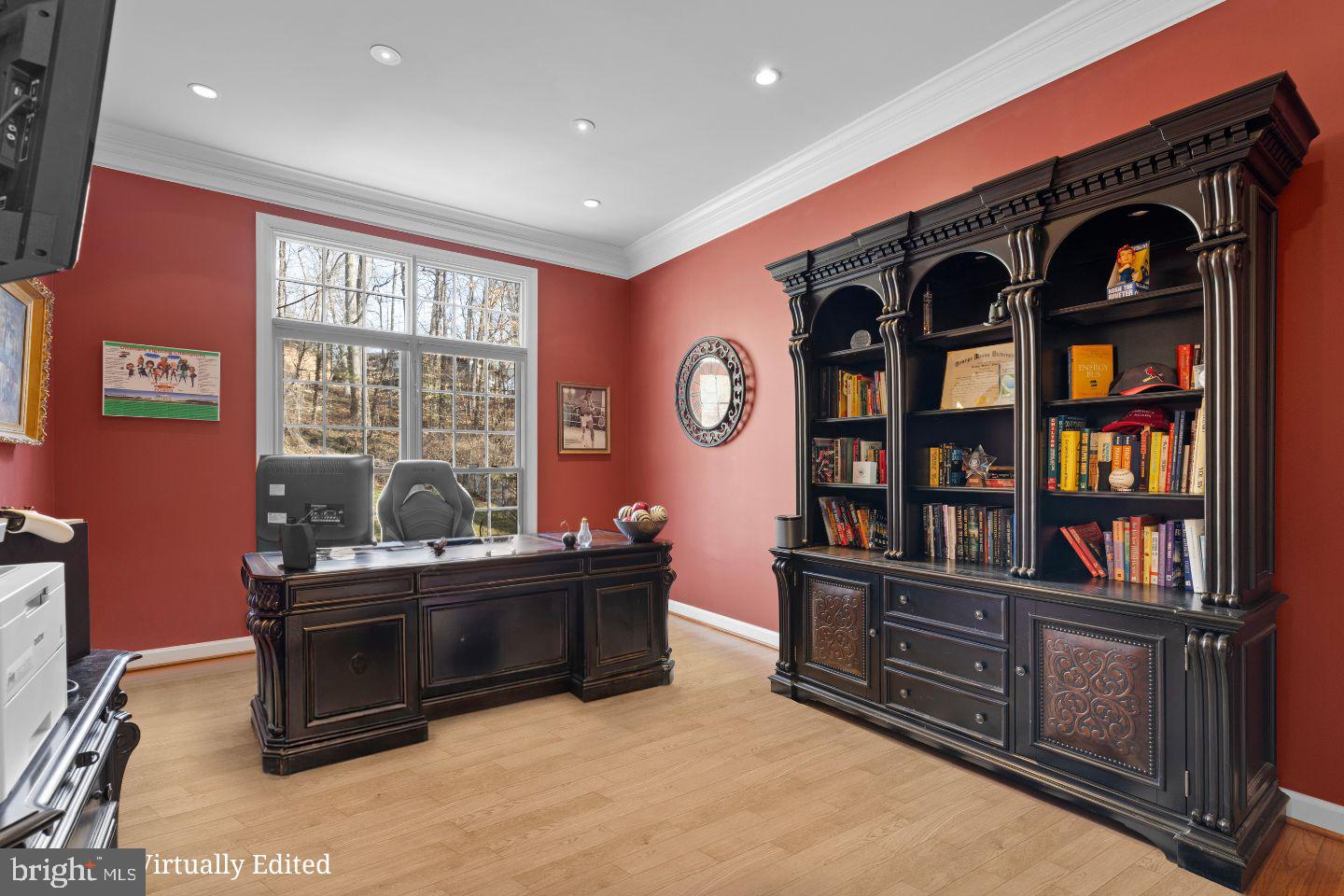 LAKE BARCROFT - Residential