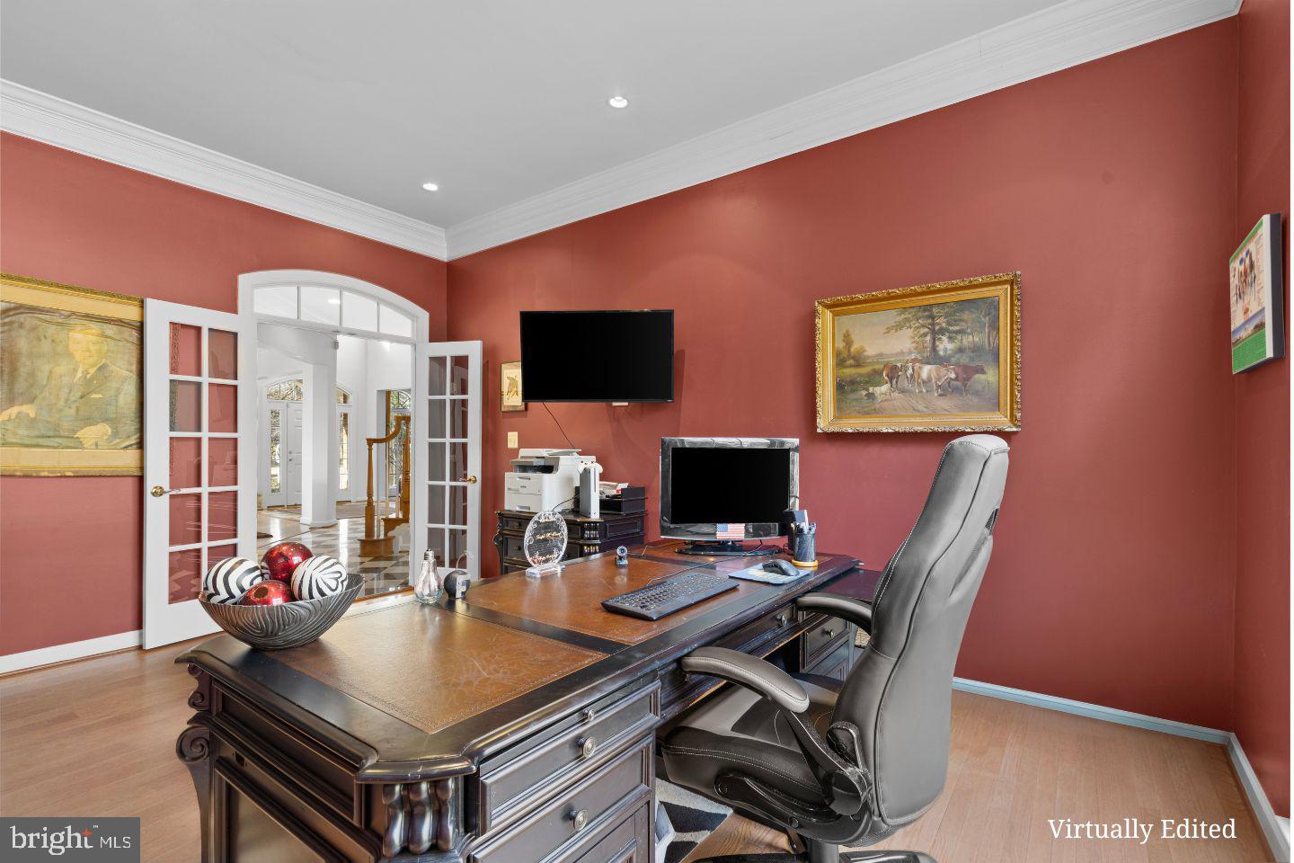 LAKE BARCROFT - Residential