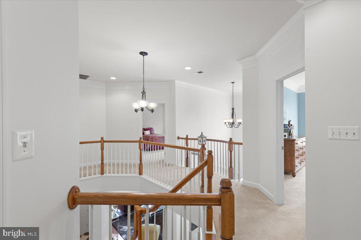 LAKE BARCROFT - Residential