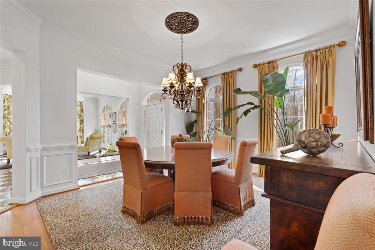 LAKE BARCROFT - Residential