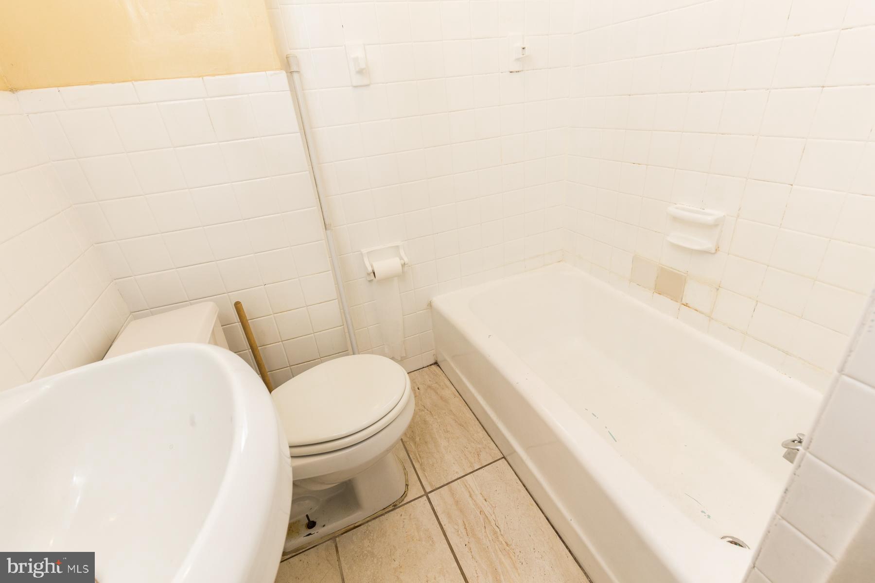 NEWBOLD - Residential Lease