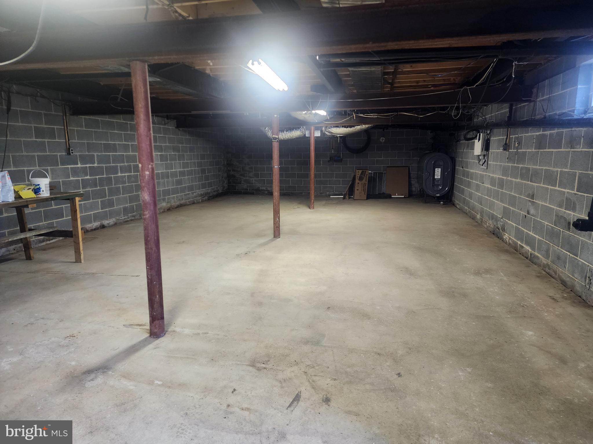 BRENTON POINT - Residential Lease