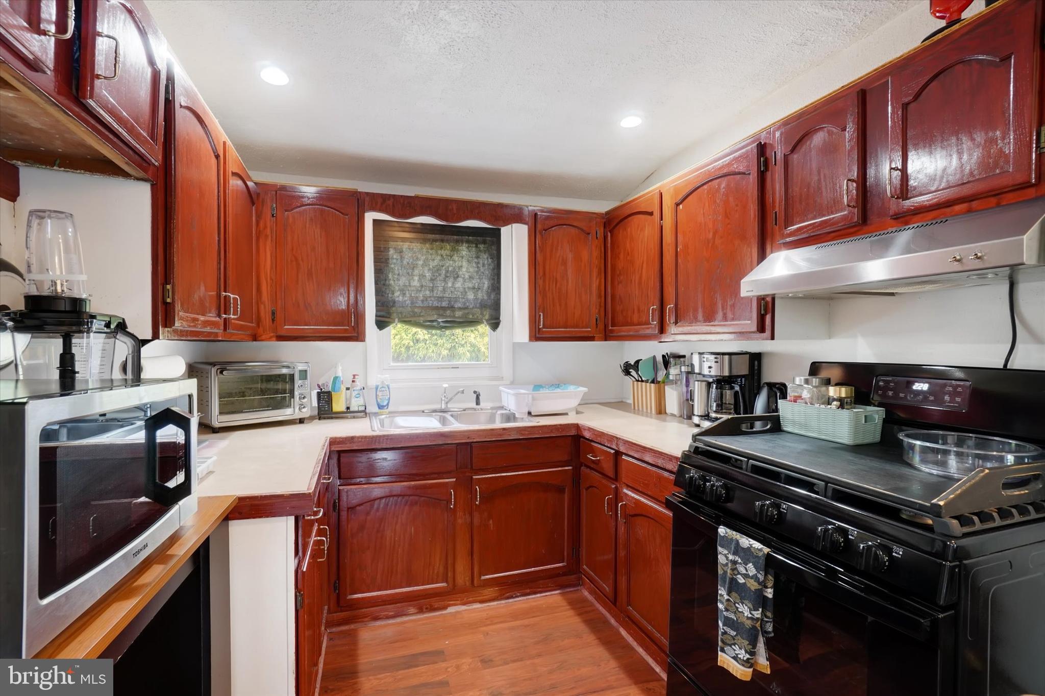 WINDSOR BORO - Residential