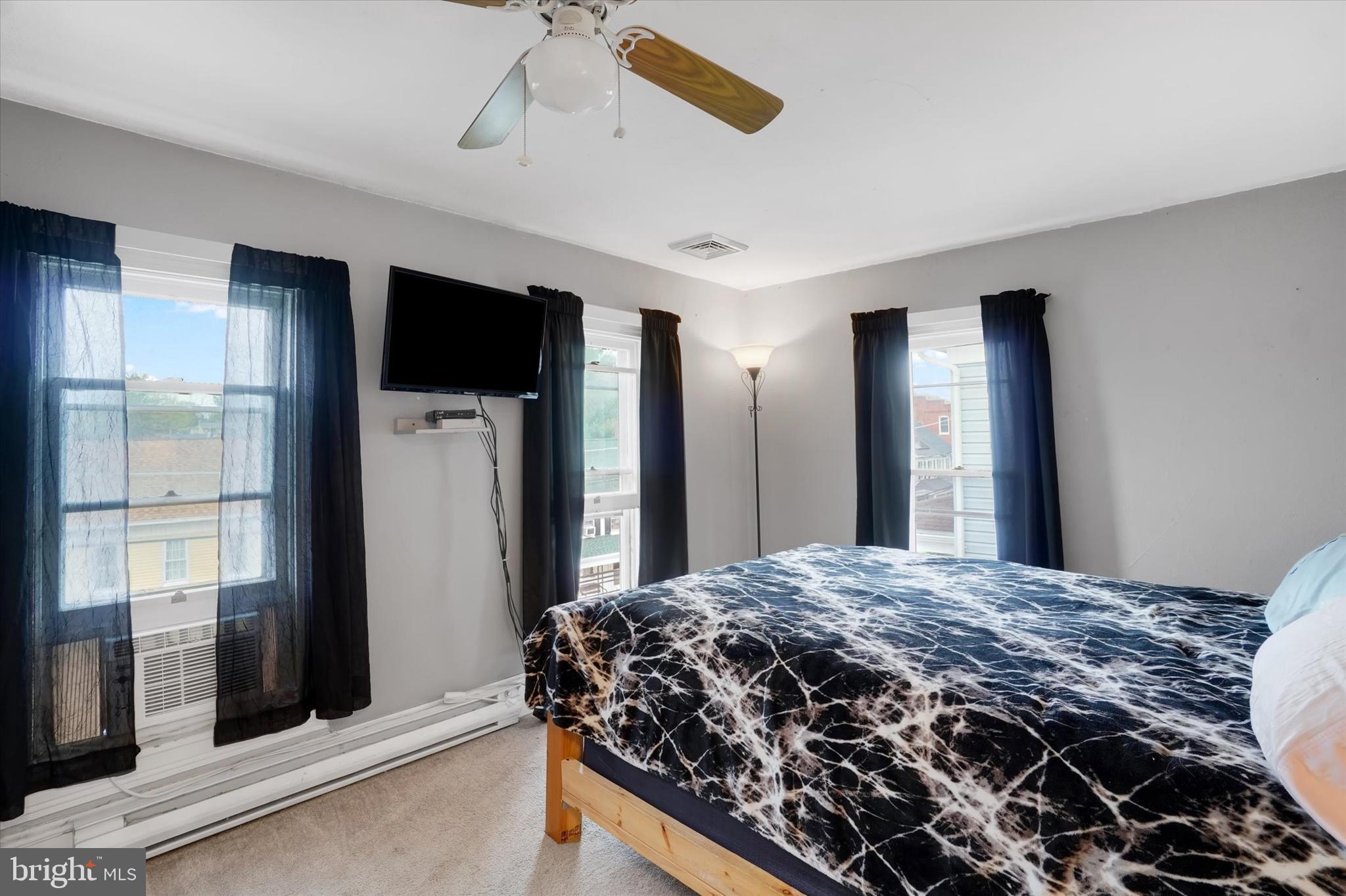 WINDSOR BORO - Residential