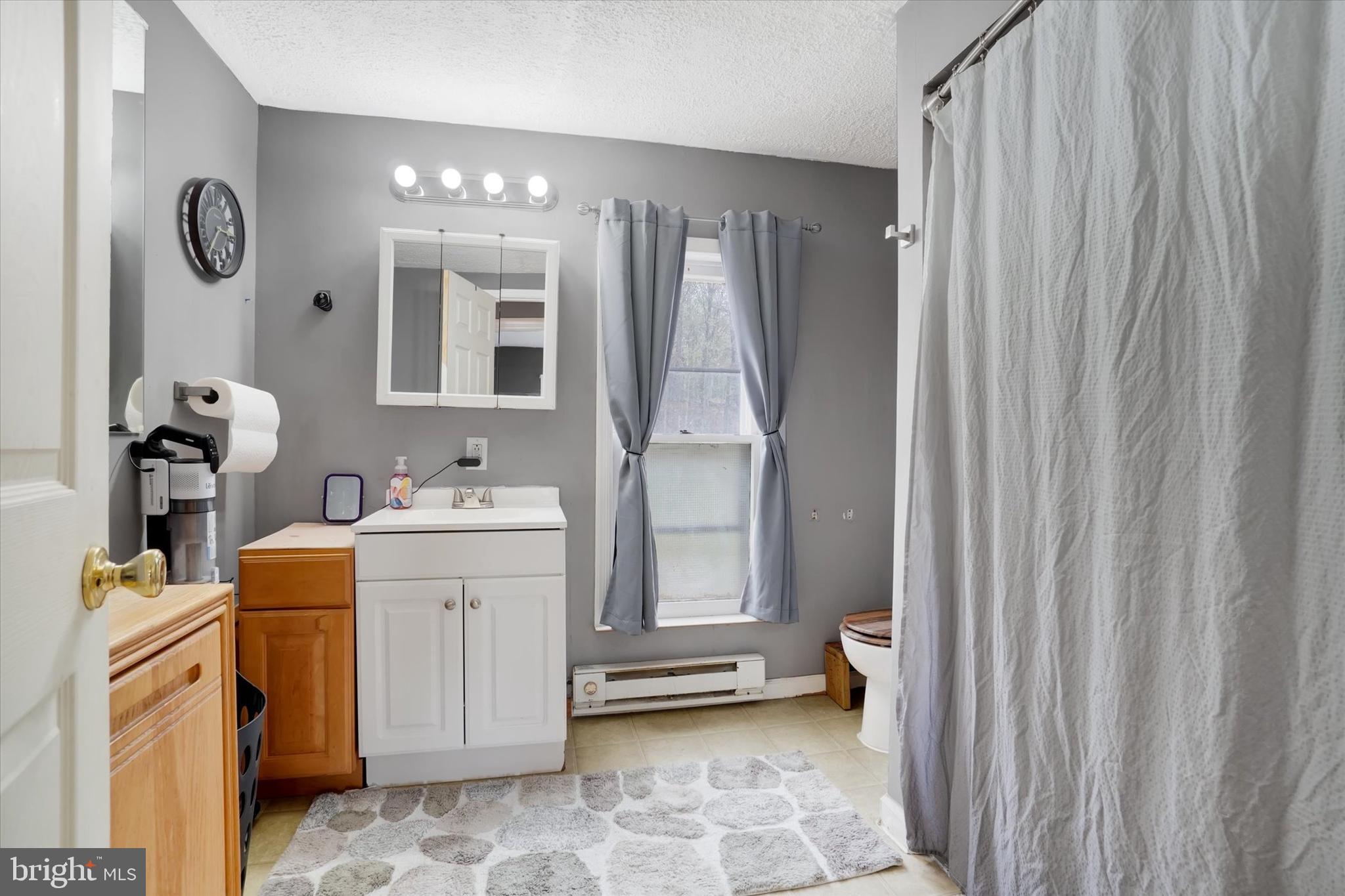 WINDSOR BORO - Residential