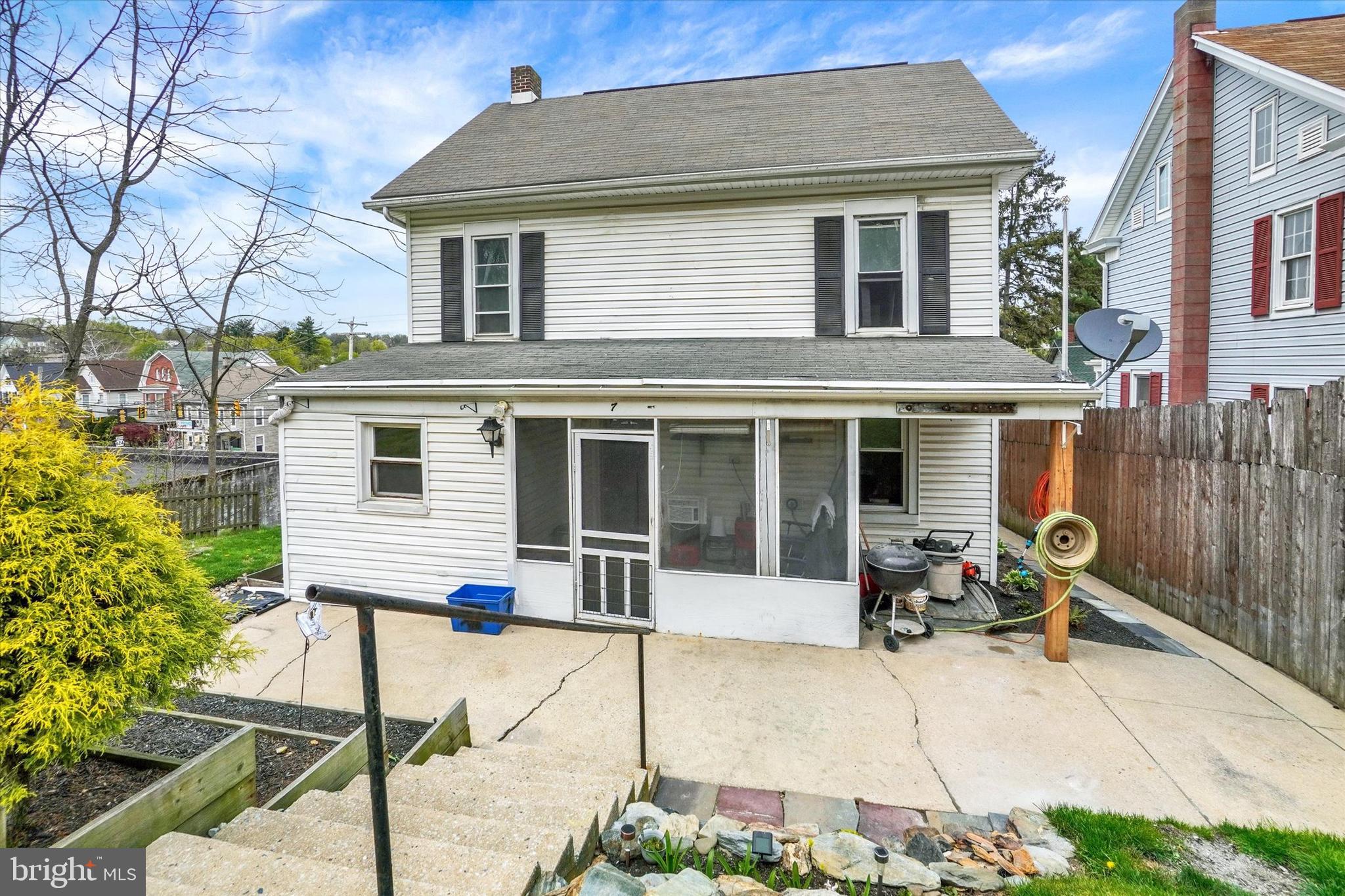 WINDSOR BORO - Residential