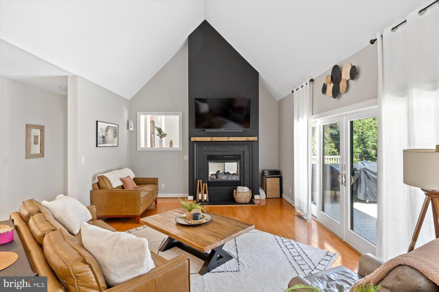 FAWN LAKE - Residential