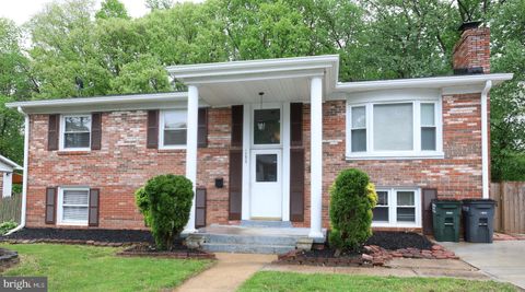 Photo of 13629 Kingsman Road, WOODBRIDGE, VA 22193 (MLS # VAPW2118108)