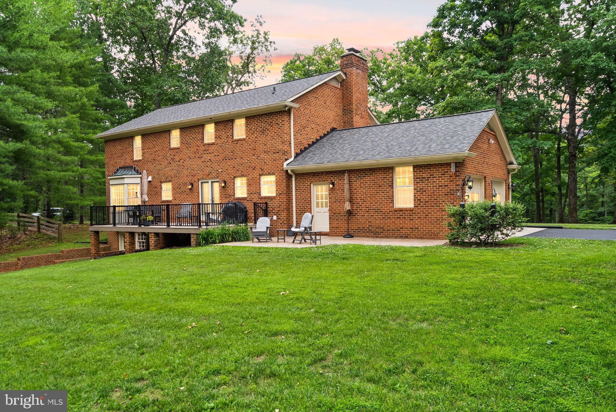 4554 CANTER LANE