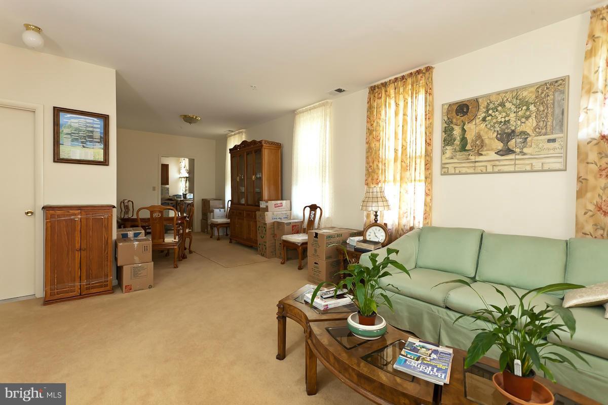 RESERVOIR HILL HISTORIC DISTRICT - Residential Lease