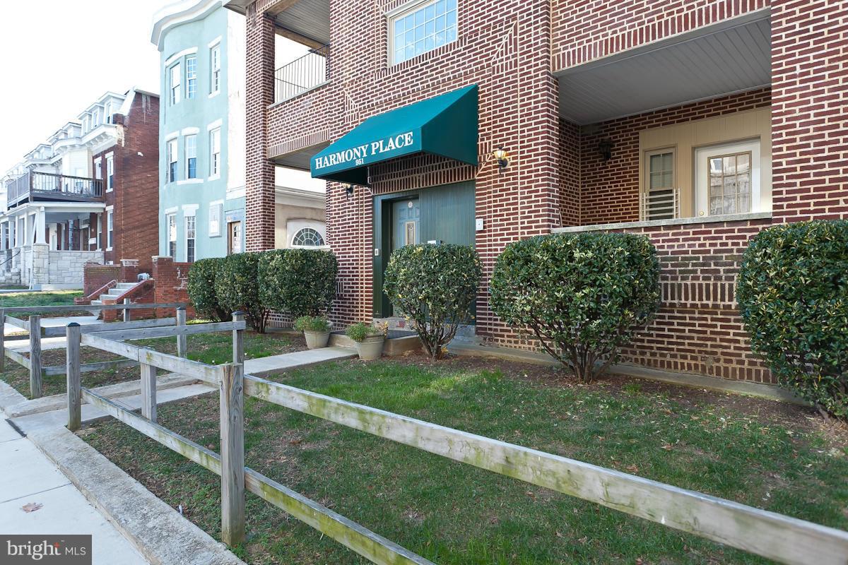 RESERVOIR HILL HISTORIC DISTRICT - Residential Lease