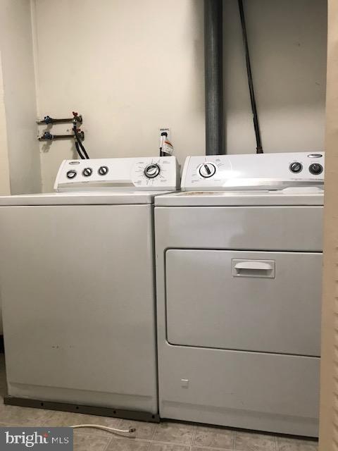 DELAIRE LANDING - Residential Lease