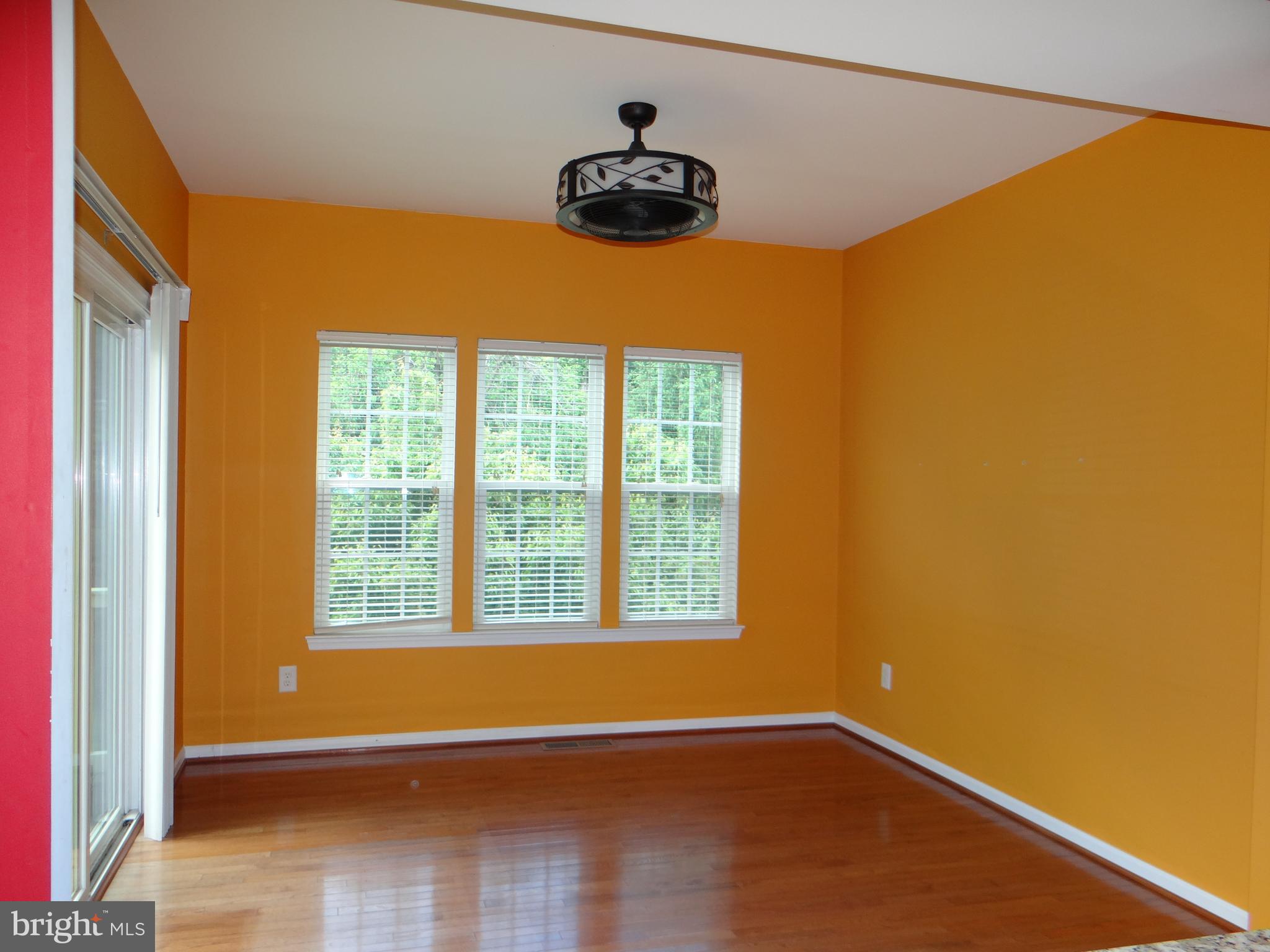 ROUND HILL - Residential Lease