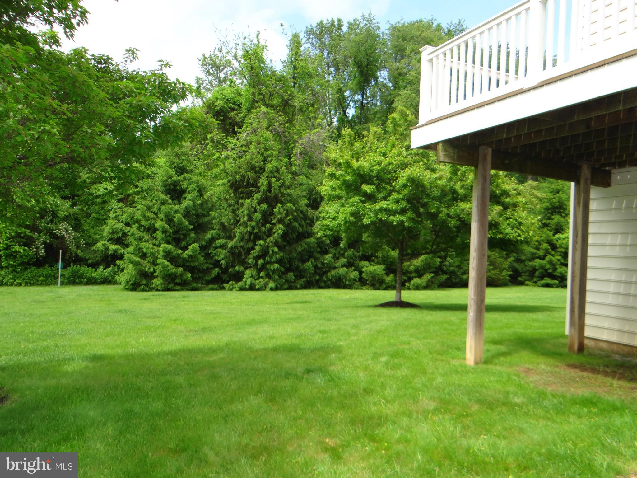 ROUND HILL - Residential Lease