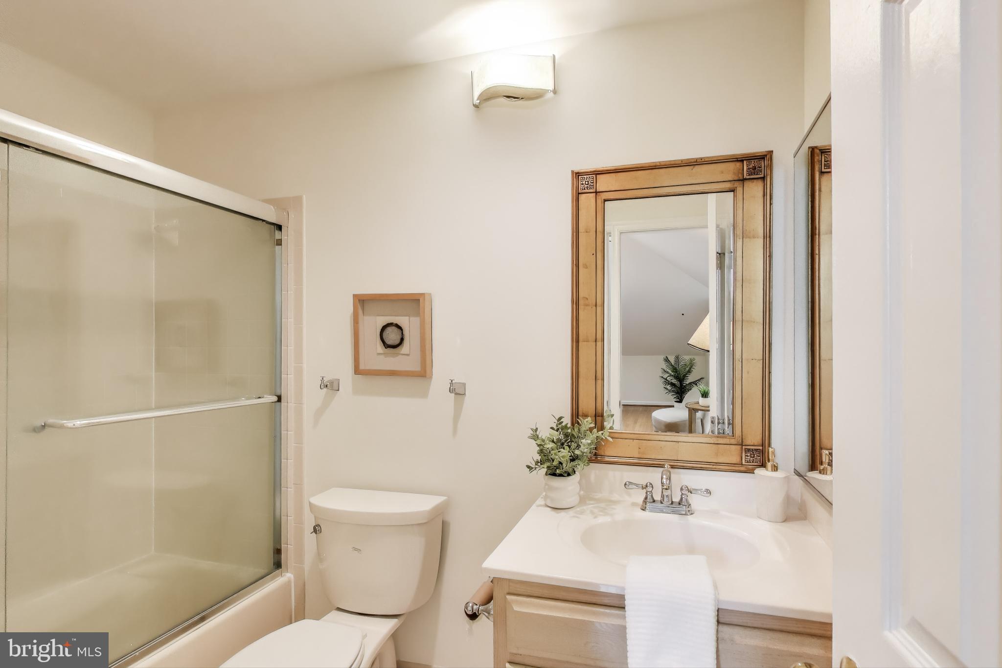 BENTLEY PLACE - Residential