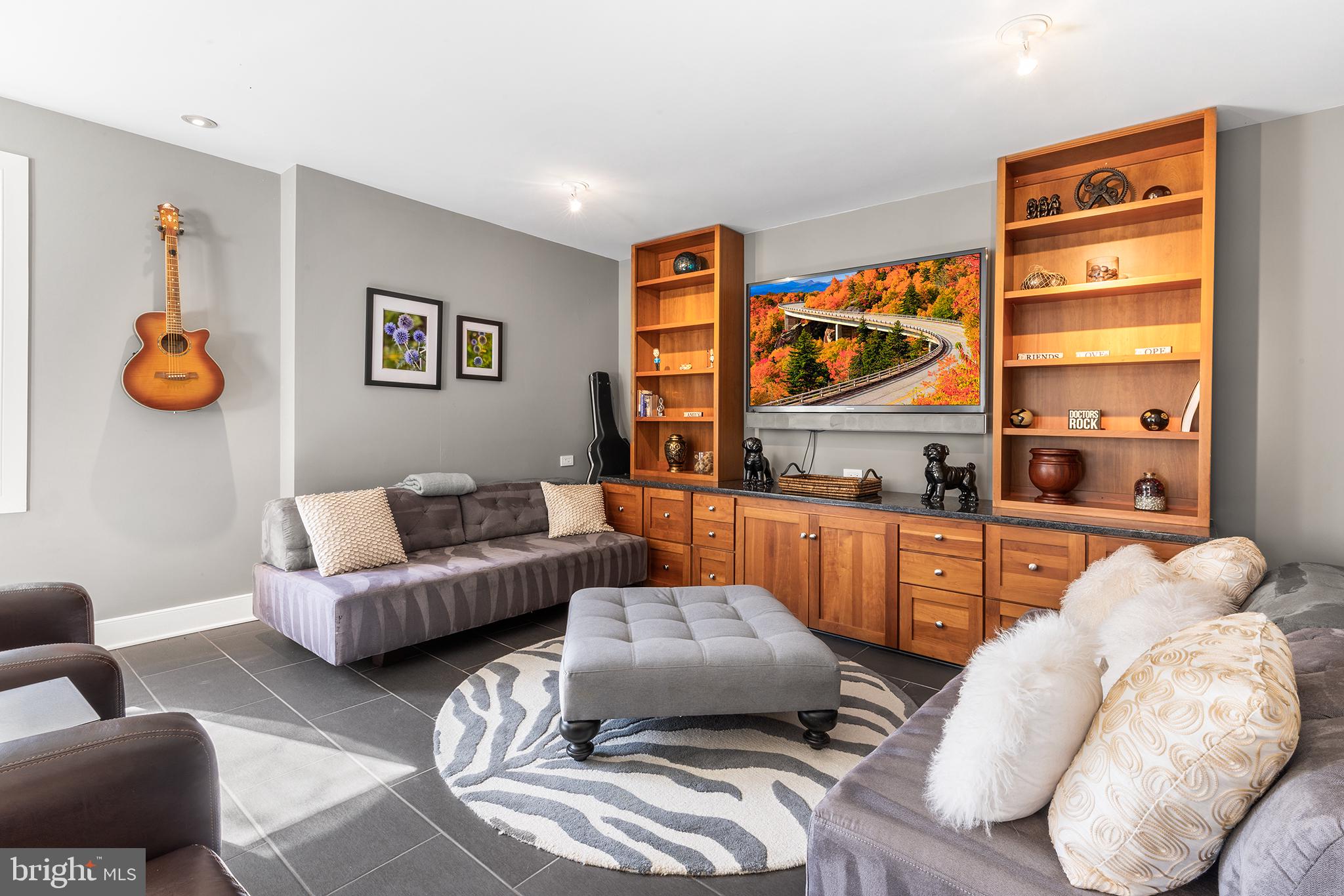 GWYNEDD CHASE - Residential