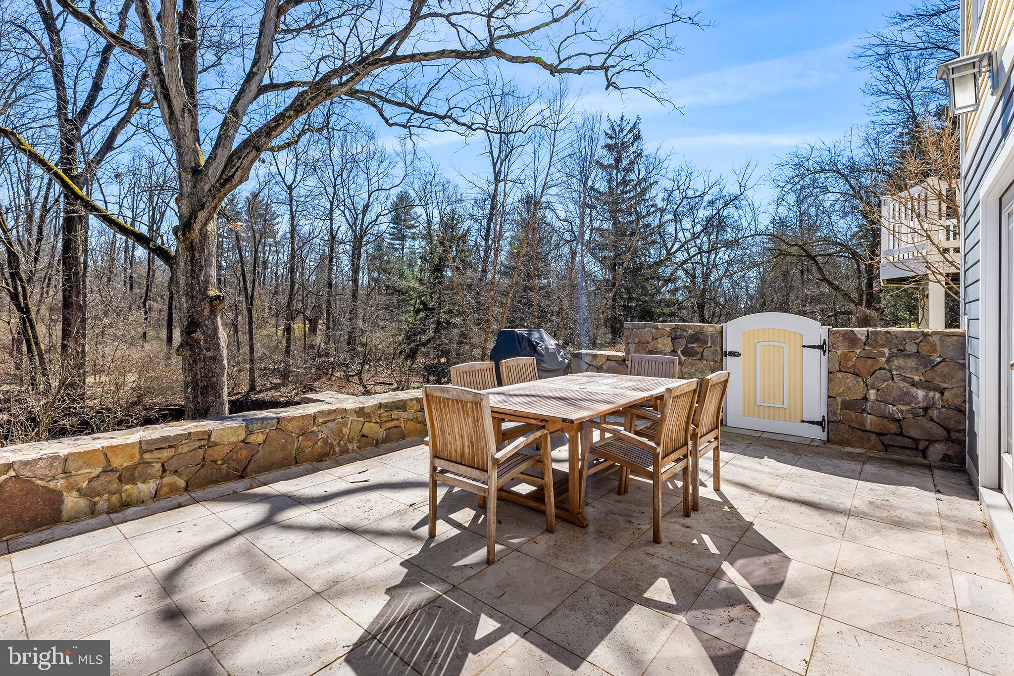 GWYNEDD CHASE - Residential