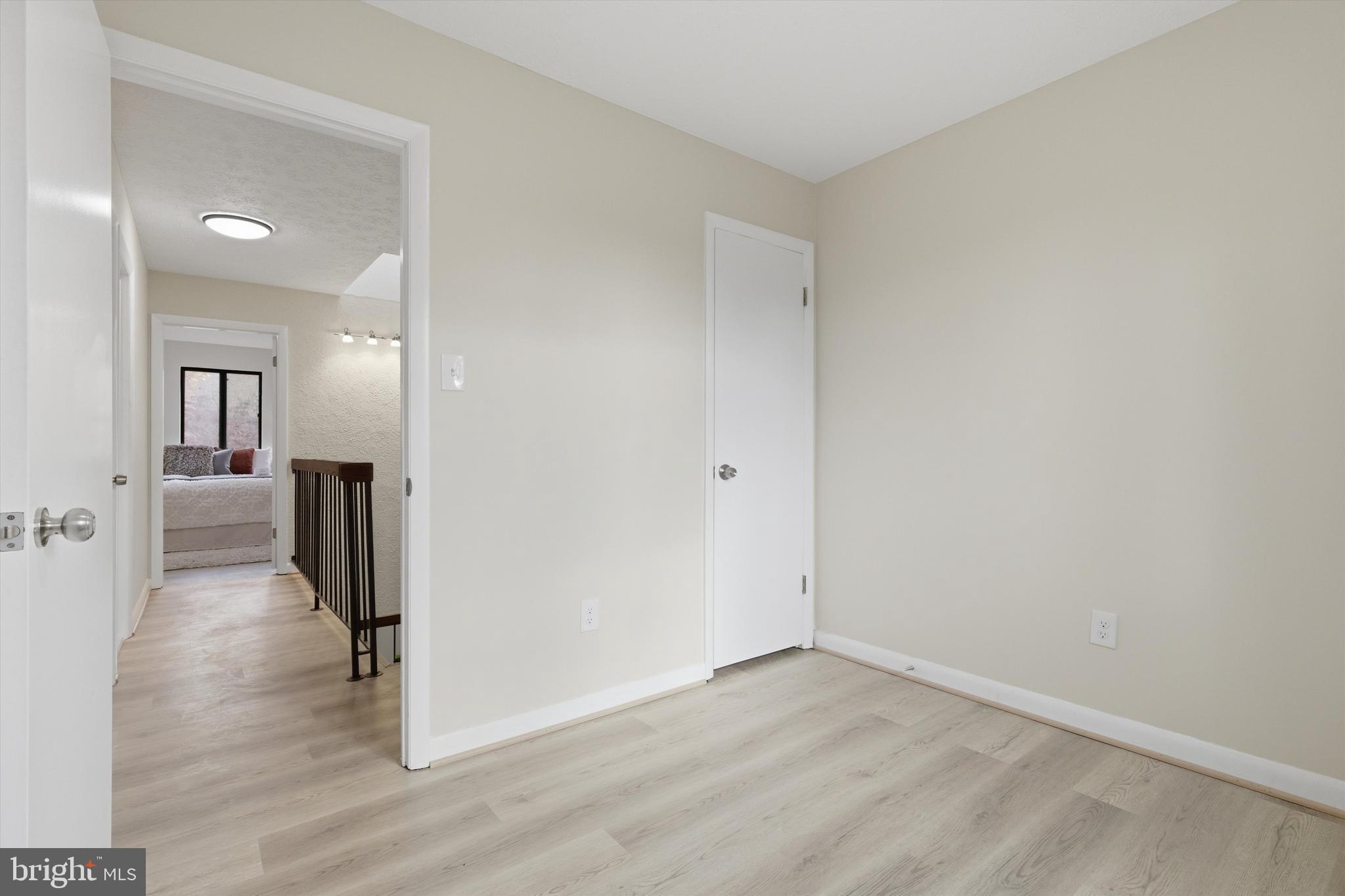 SLADE VILLAGE - Residential